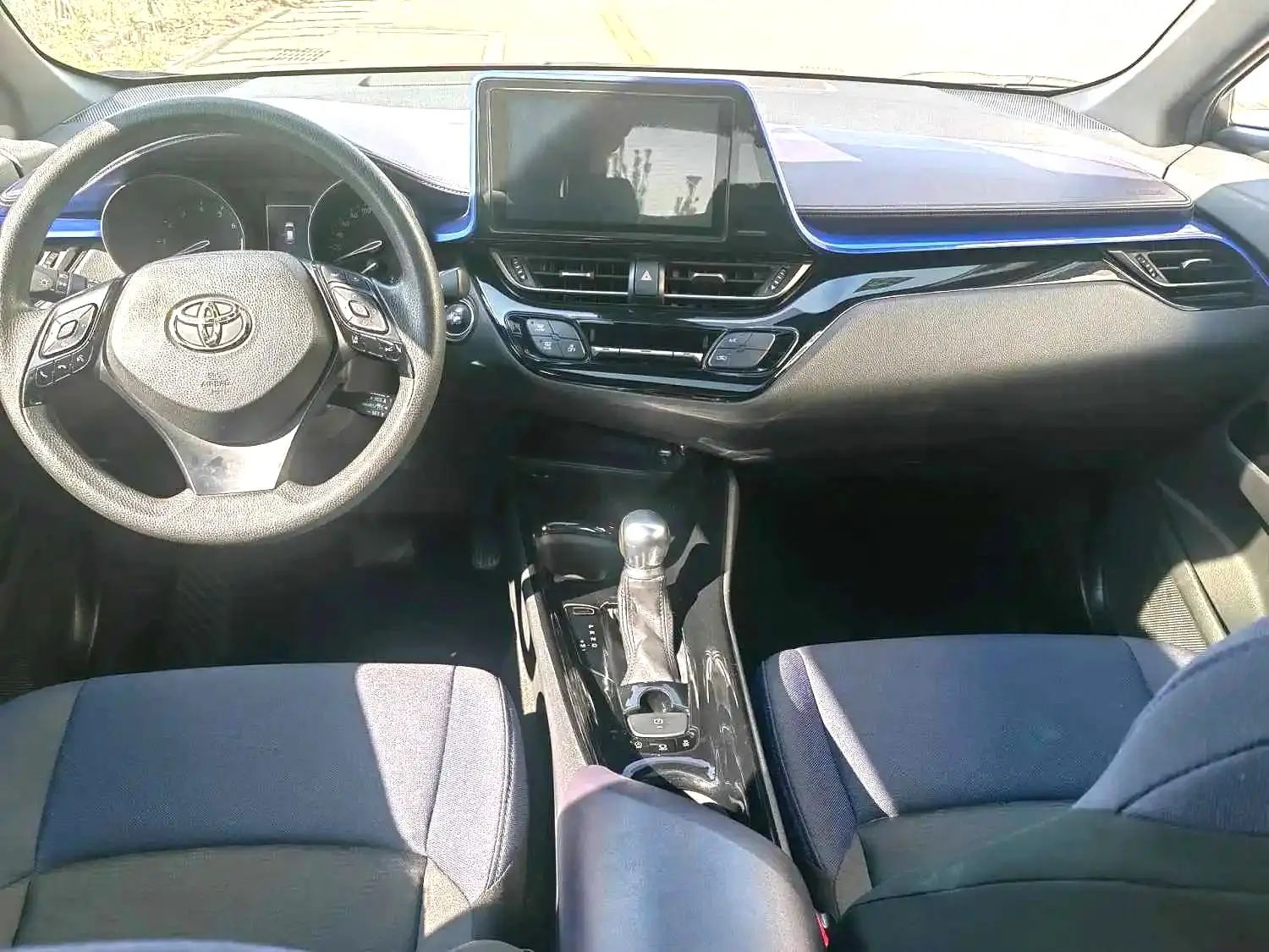 Toyota 2020 C-HR 2.0 CVT Leading Edition