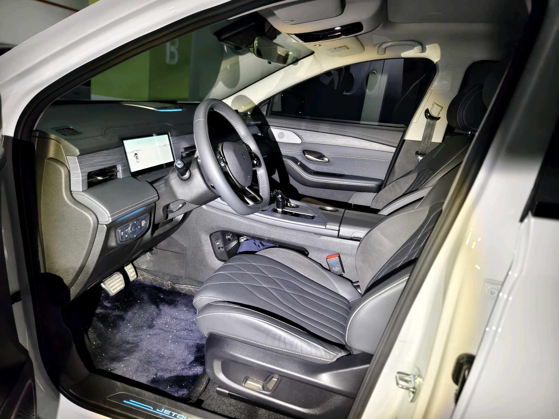 JETOUR 2023 Shanhai L9 1.5TD Pro 5-Seater