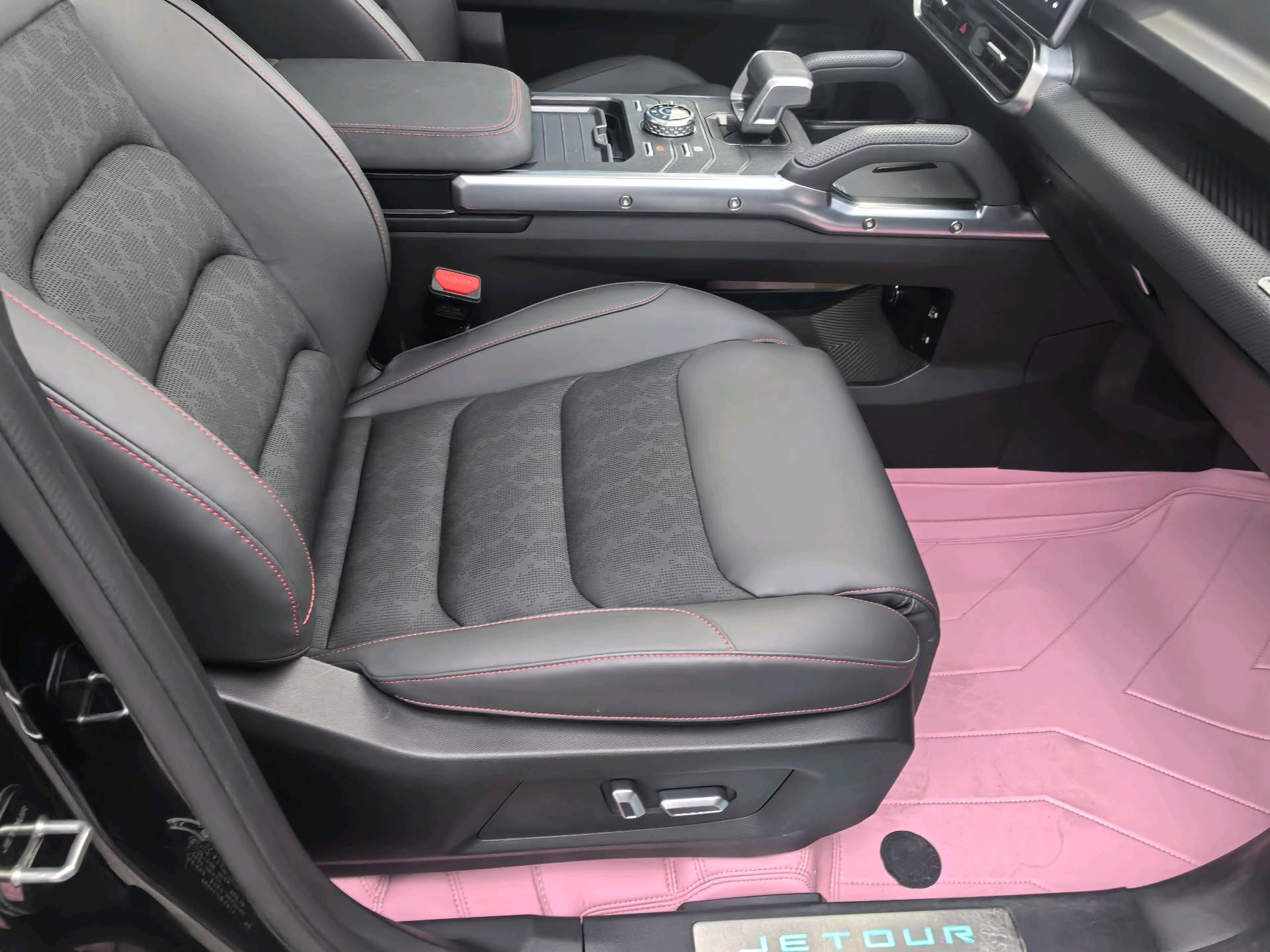 JETOUR 2023 Traveler 2.0T 4WD Cross PRO+
