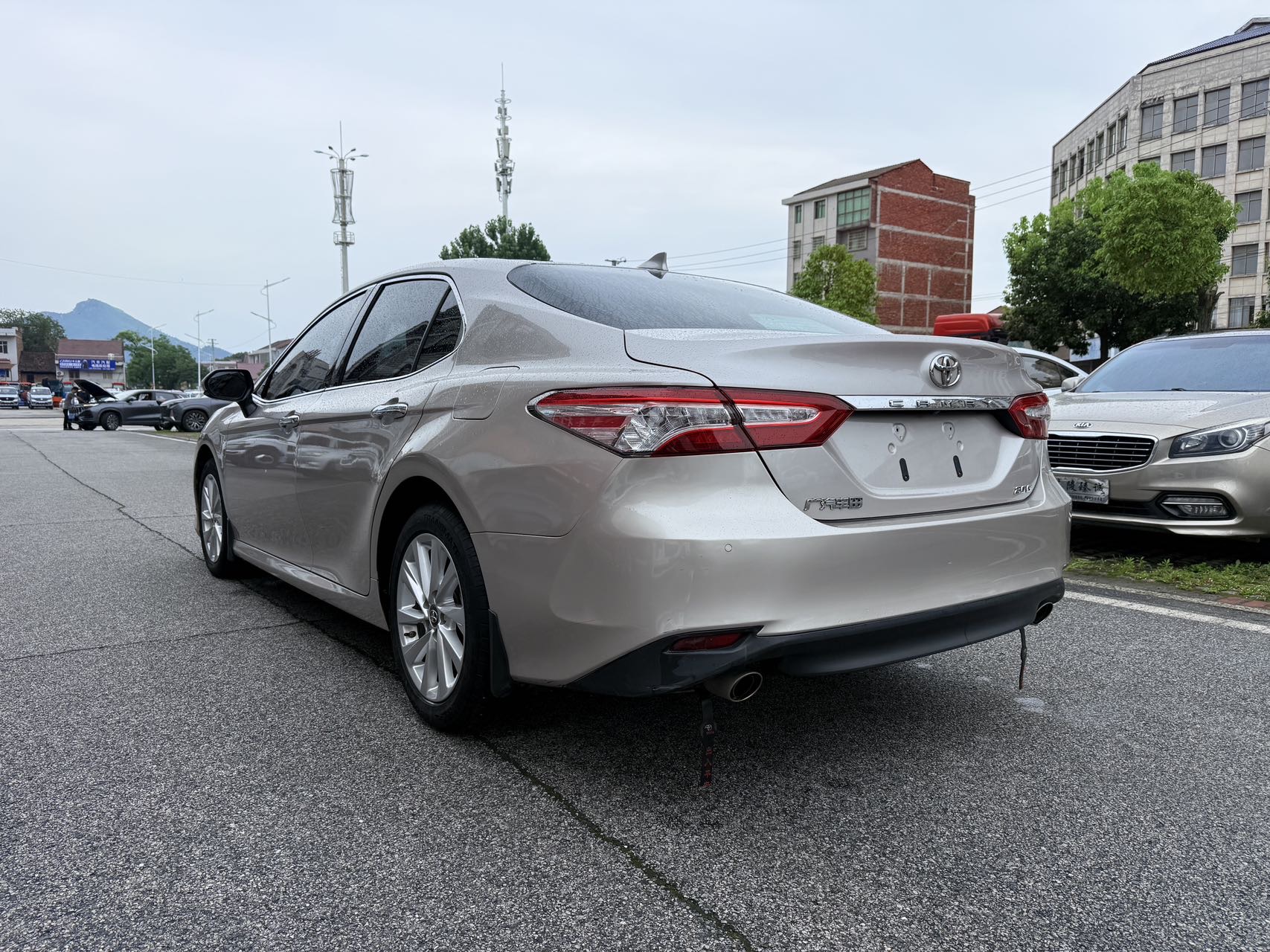 Toyota 2023 Camry 2.0G CVT Luxury Edition