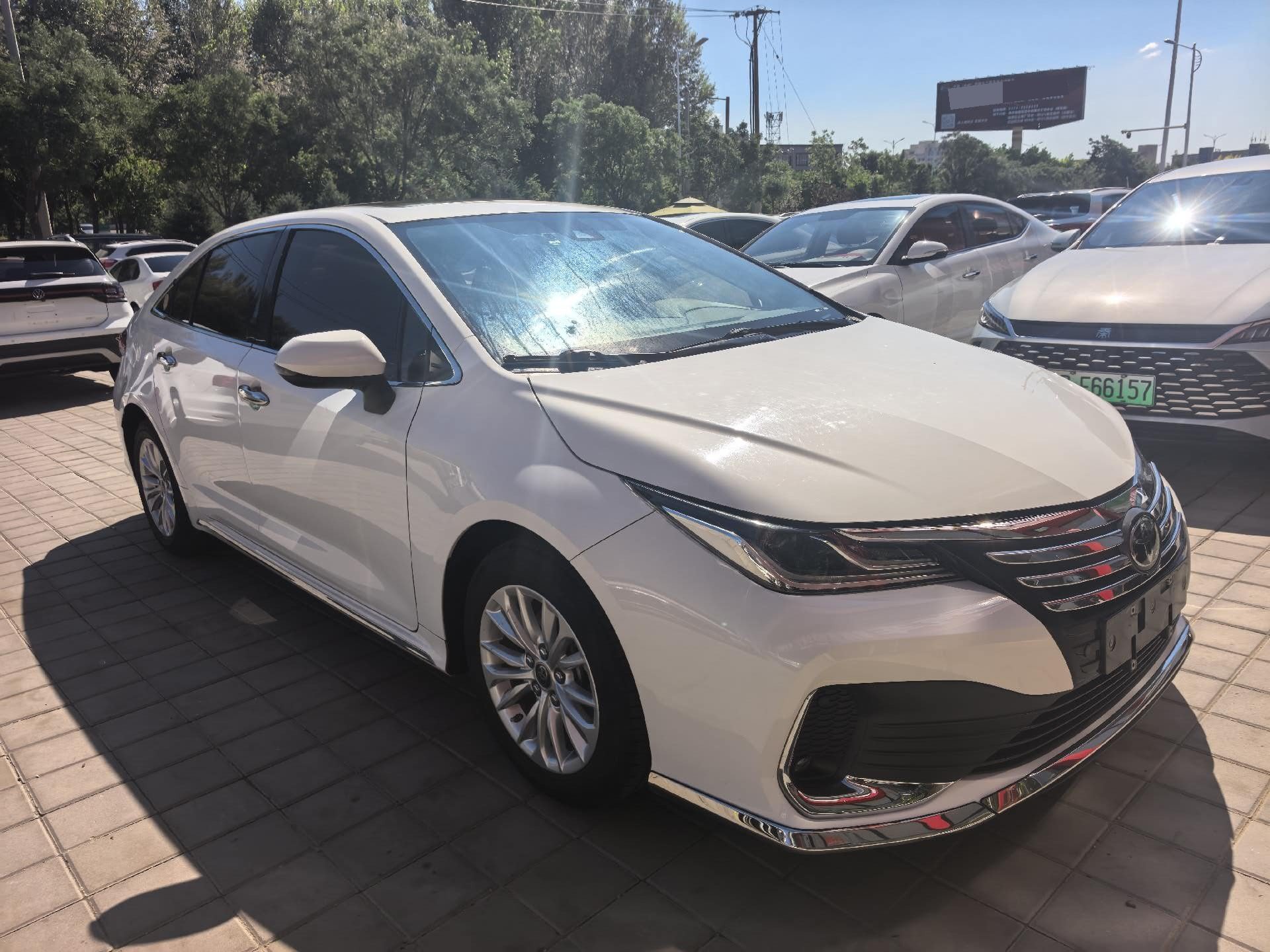 Toyota 2021 Asian Lion 2.0 CVT Luxury Edition
