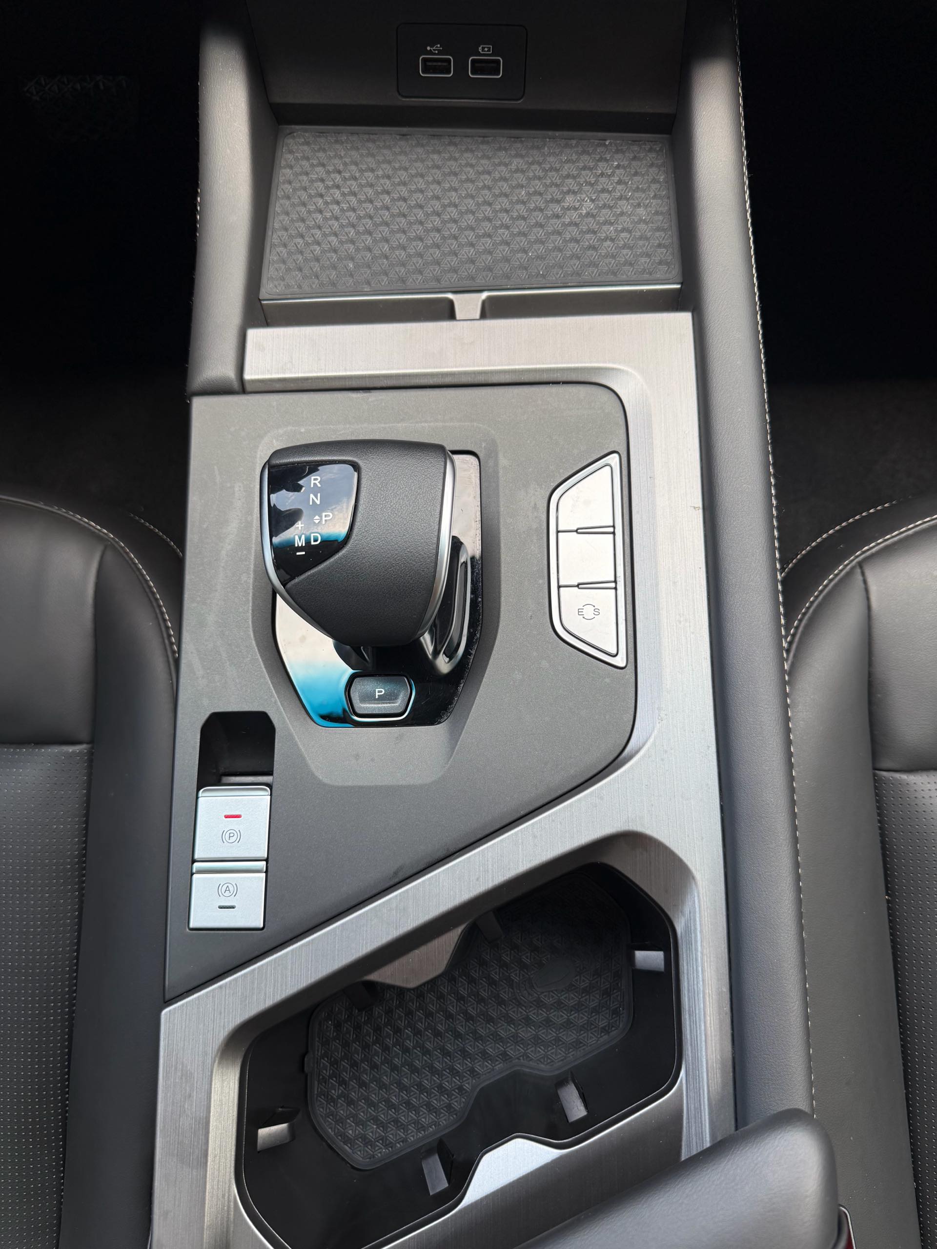 JETOUR 2022 X70S 1.5T Free 7-Seater