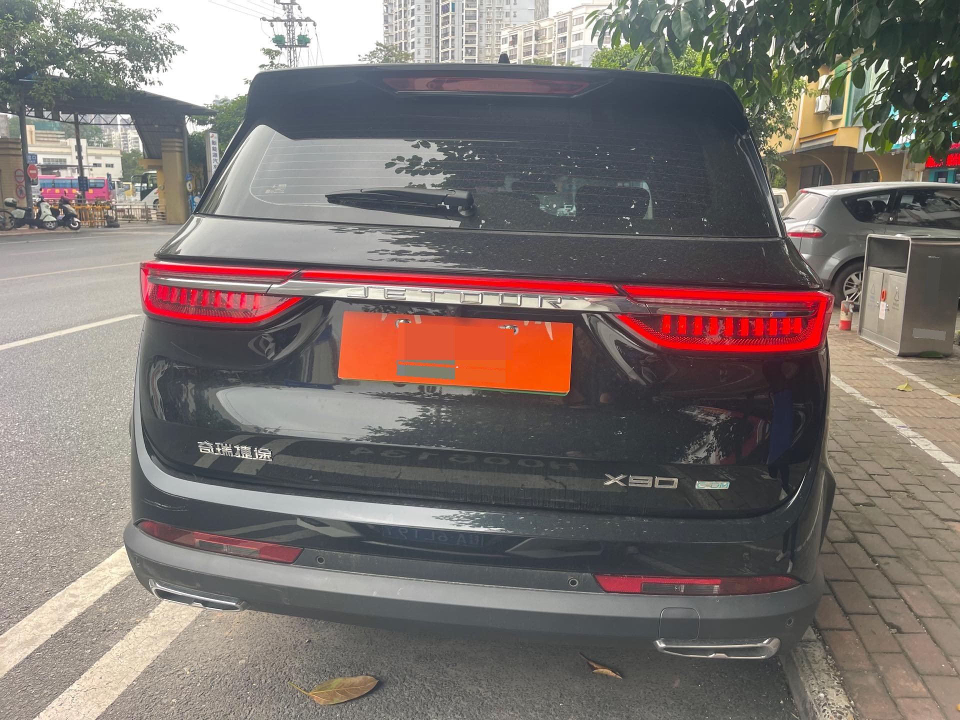JETOUR 2025 X90 C-DM 1.5T Elite 7-Seater