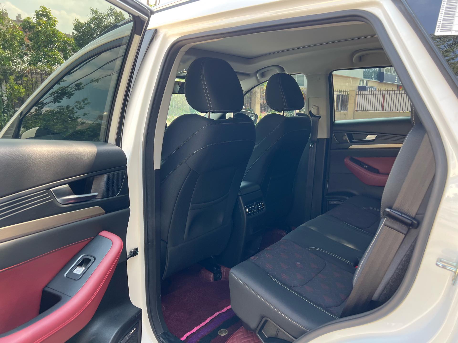 JETOUR 2023 X70 1.5T Beyond PRO 7-Seater