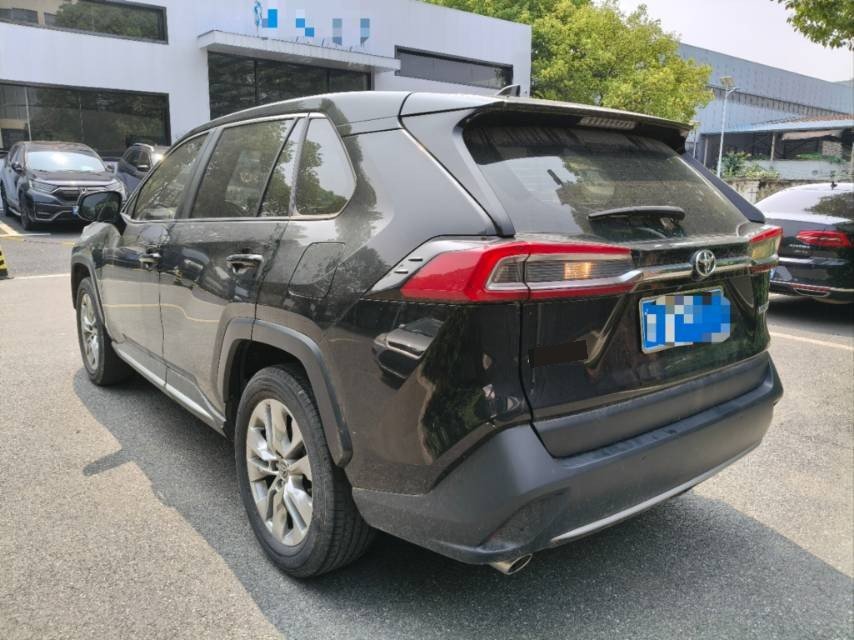 Toyota 2020 Wildlander 2.0 CVT 2WD Luxury Edition