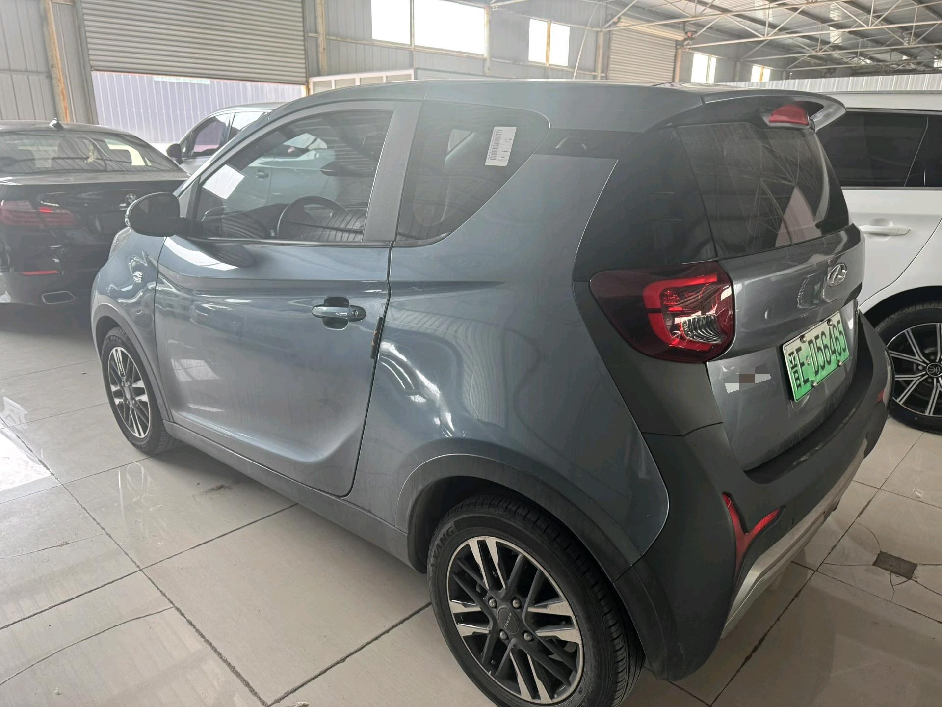 奇瑞 2022款 eQ1 甜粉款 全糖版 磷酸铁锂 30.7kWh 30kW 301km(改款二)