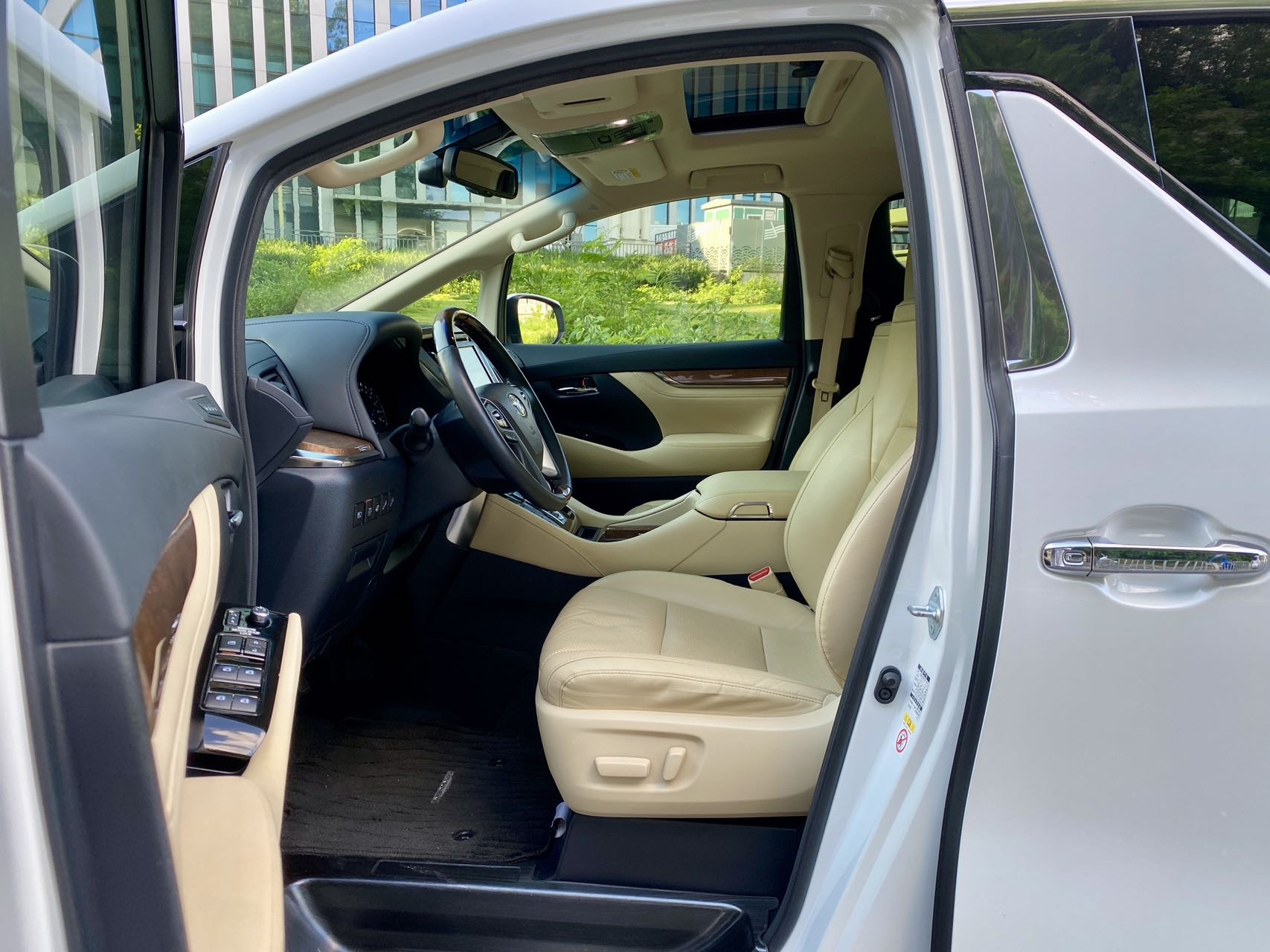 Toyota Alphard (Import) 2015 Alphard 3.5 Premium