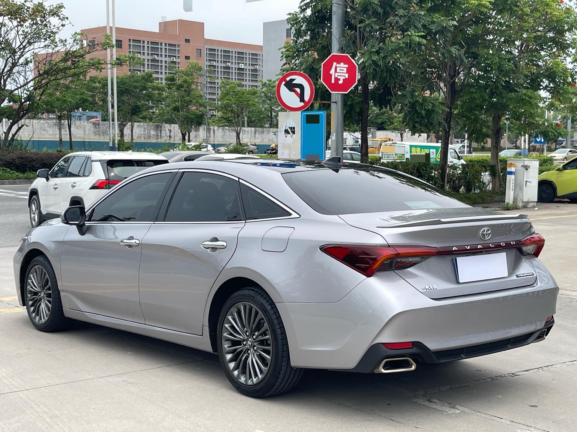 Toyota 2019 Avalon 2.5 Touring Premium