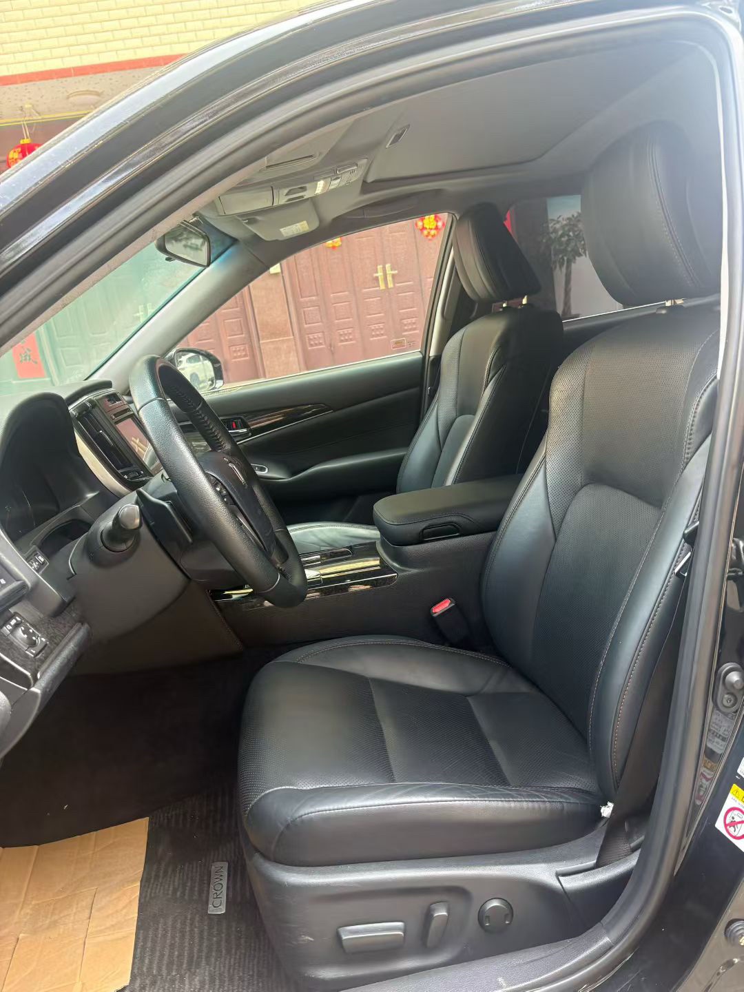 Toyota 2018 Crown 2.0T Fashion Edition