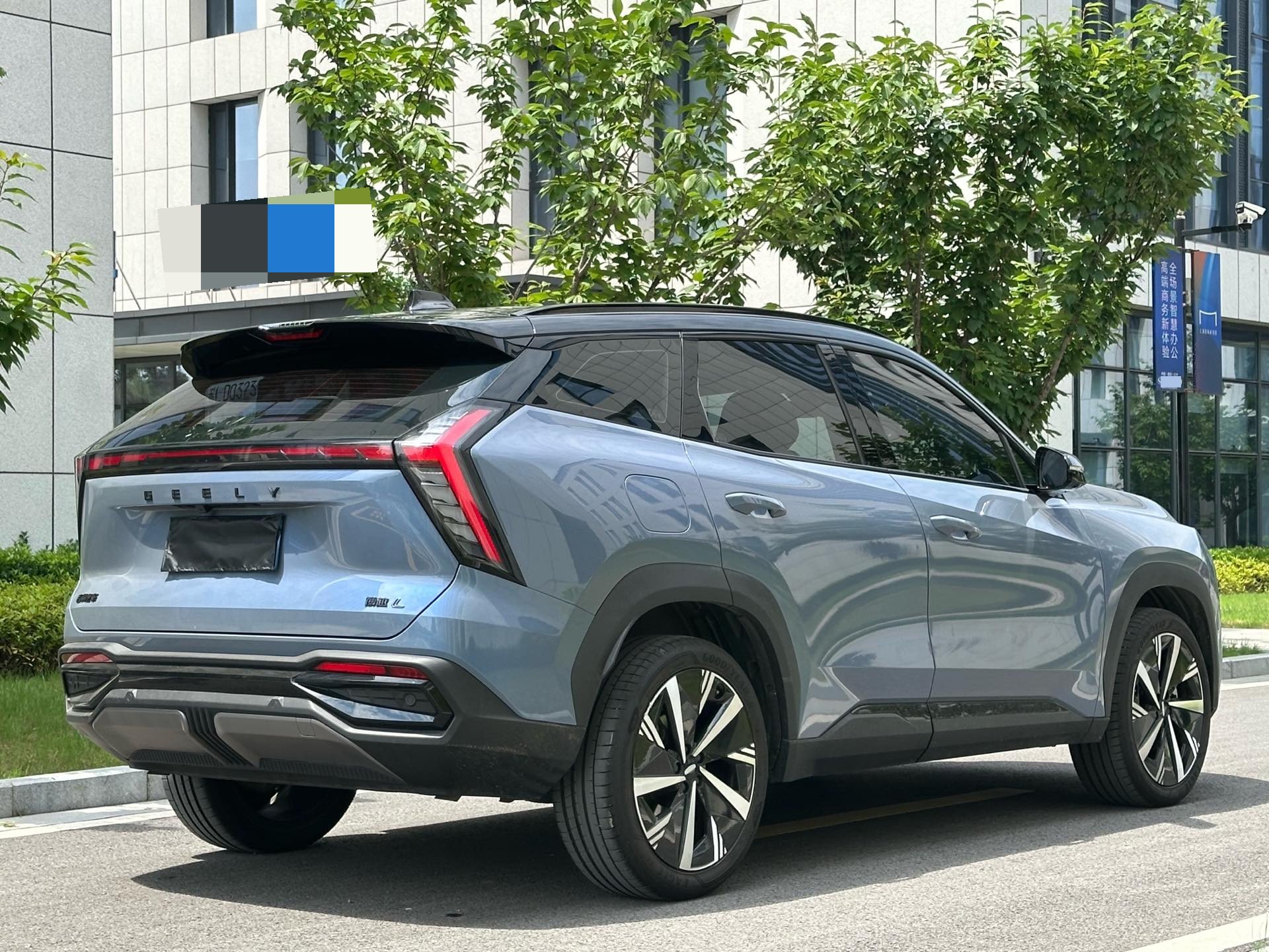 吉利 2023款 博越L 2.0TD 尊贵型