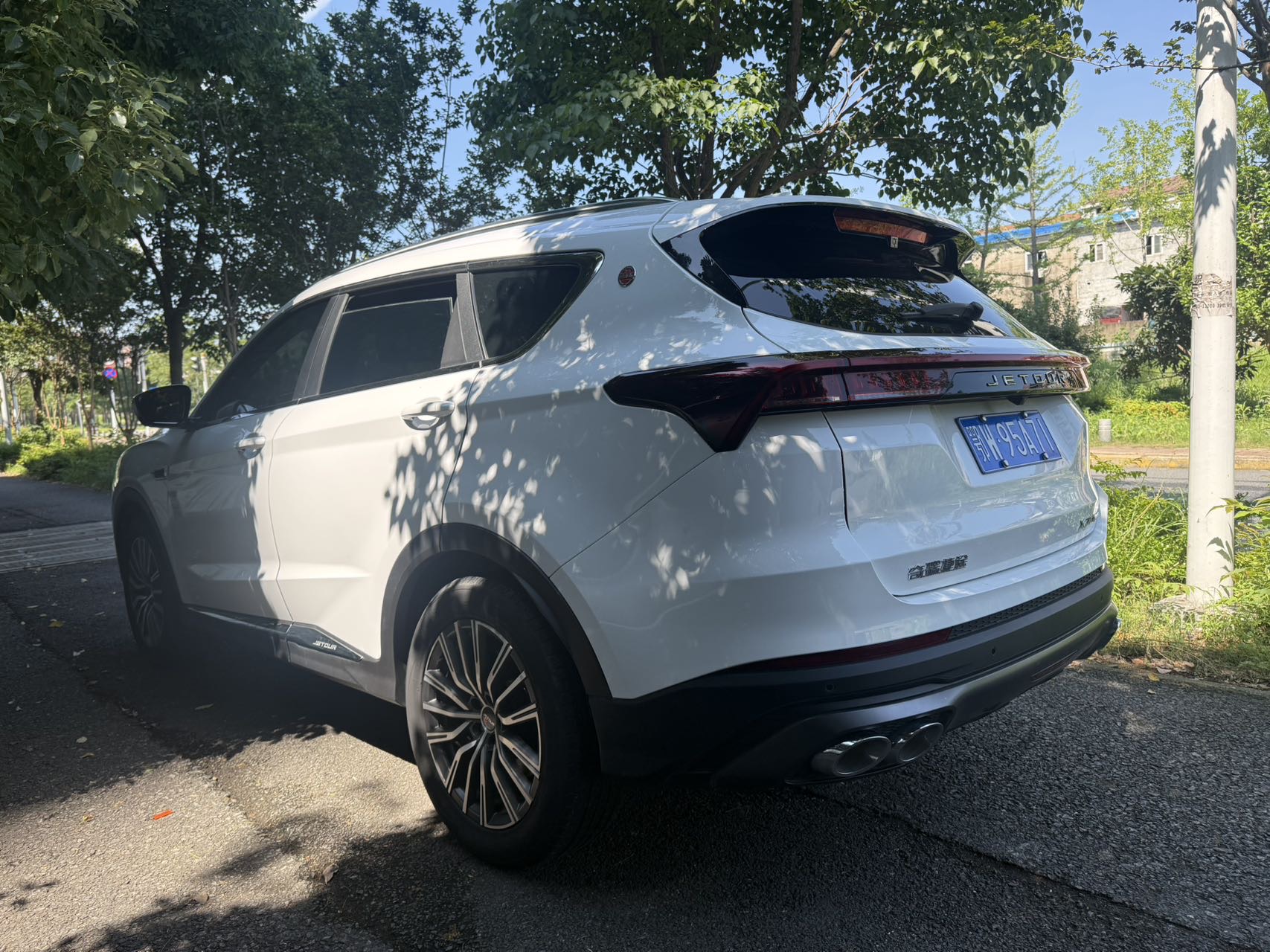 JETOUR 2023 X70 PLUS 1.5T Yongzhe PLUS 7-Seater