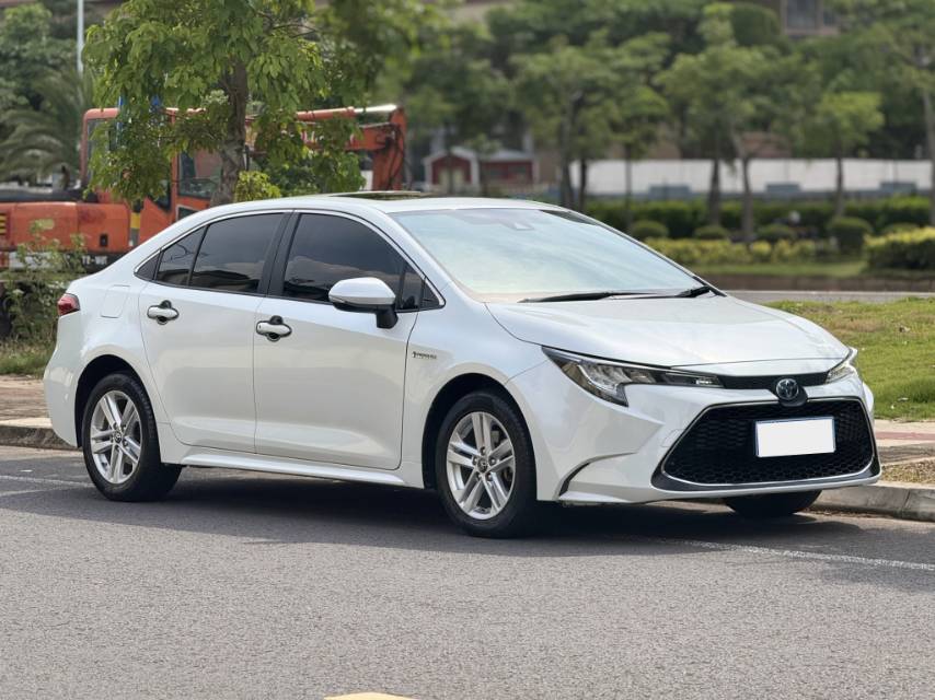 Toyota 2019 Levin Twin Engine 1.8H CVT Luxury Edition