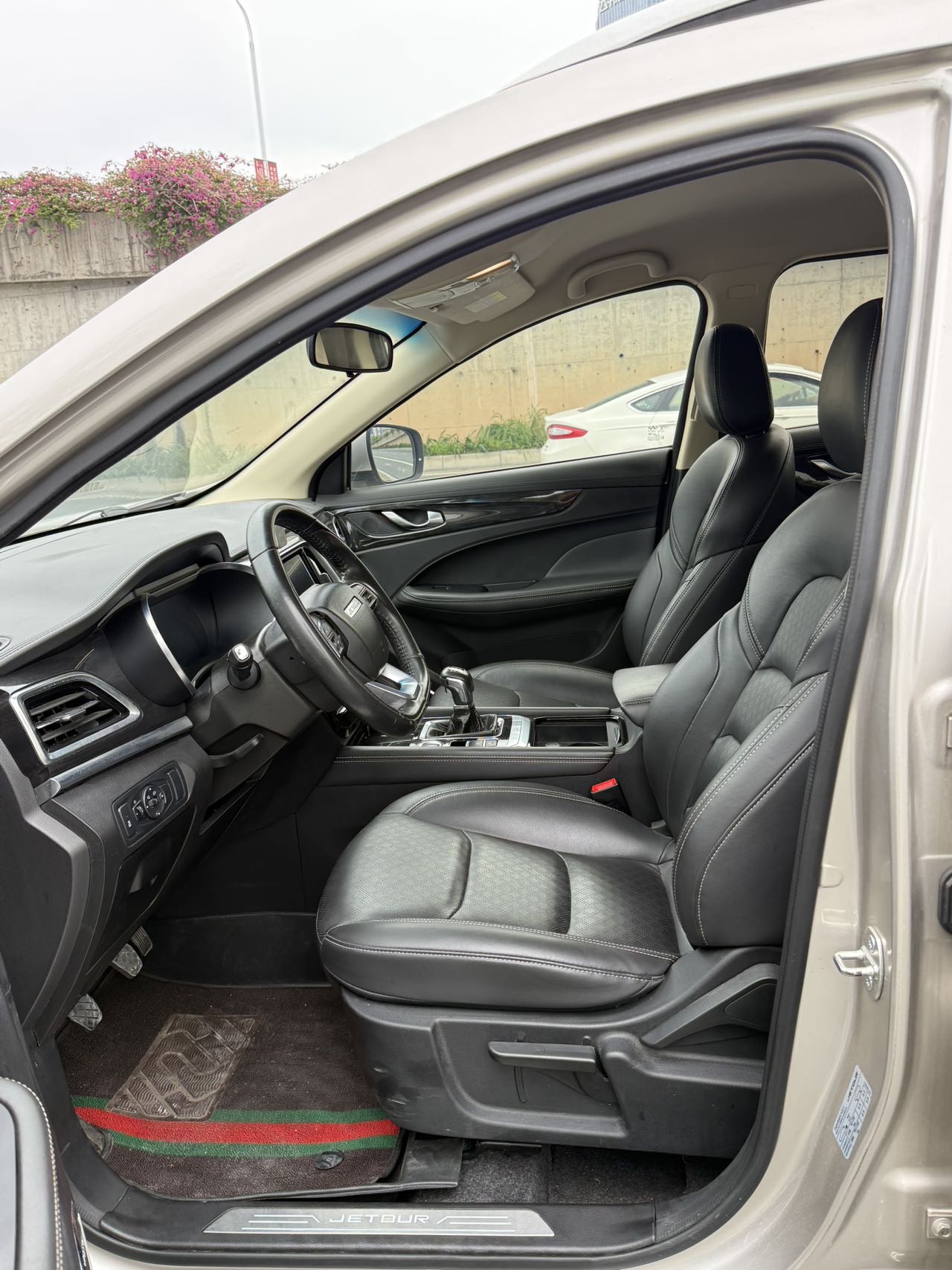 JETOUR 2019 X90 1.5T Youxiang 6-Seater