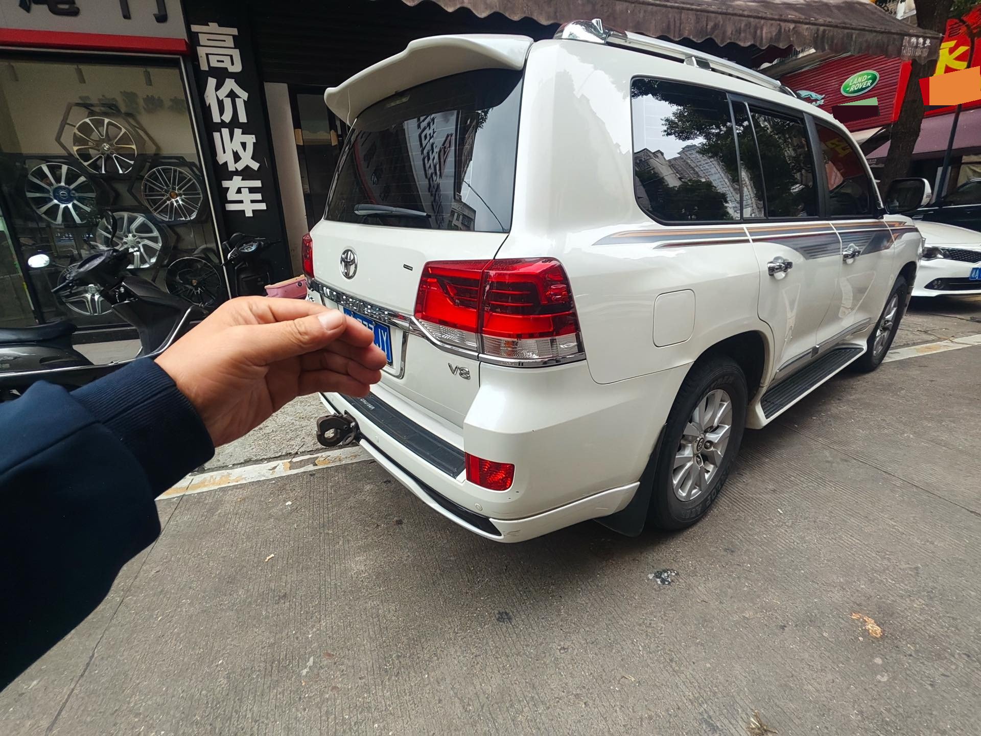 Toyota Land Cruiser (Import) 2018 Land Cruiser 4.6L Parallel Import