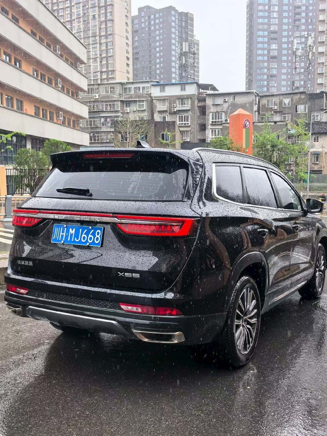 JETOUR 2025 X95 1.6T Flagship 7-Seater