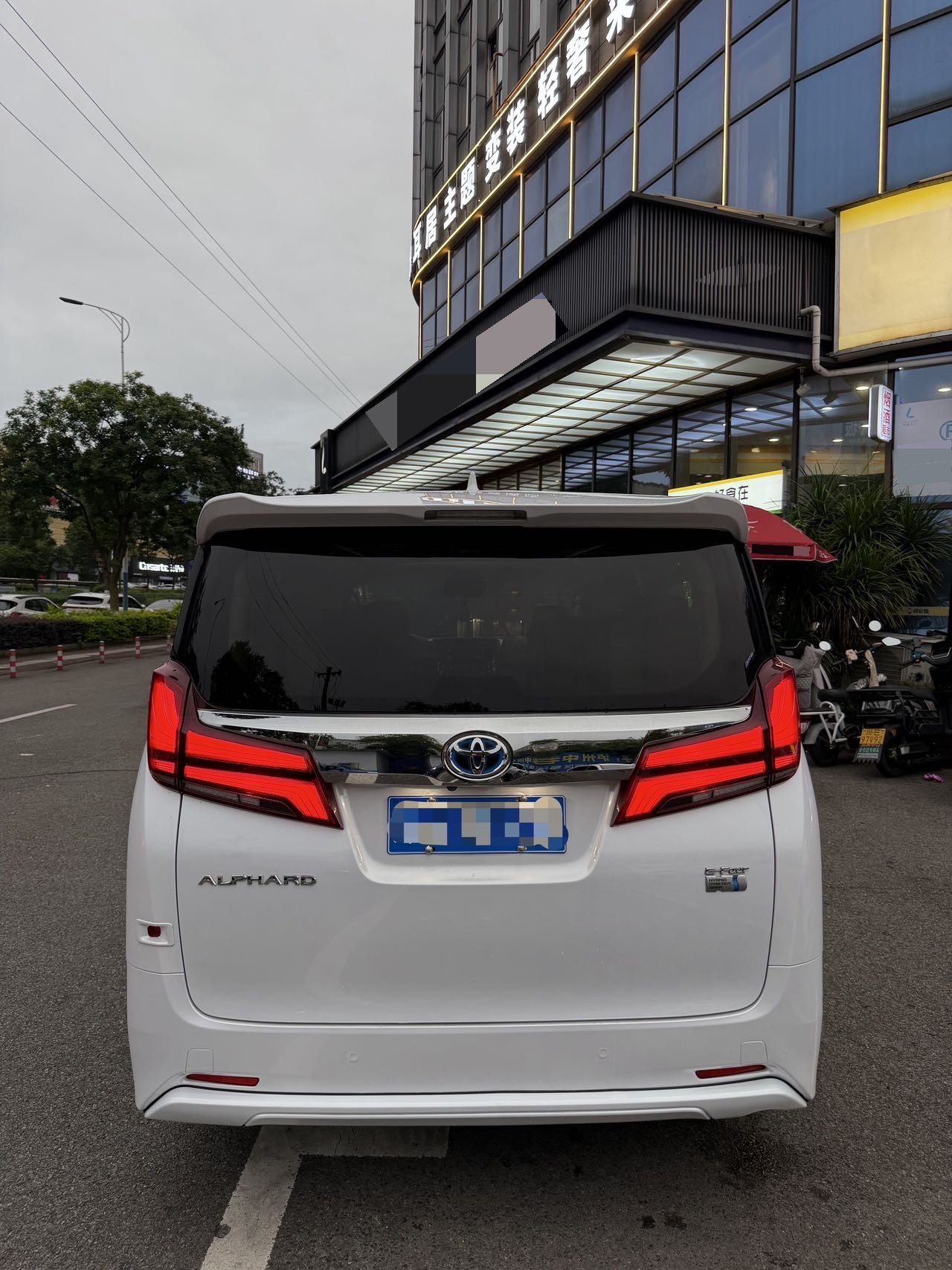 Toyota Alphard (Import) 2020 Alphard 2.5 CVT Luxury Edition