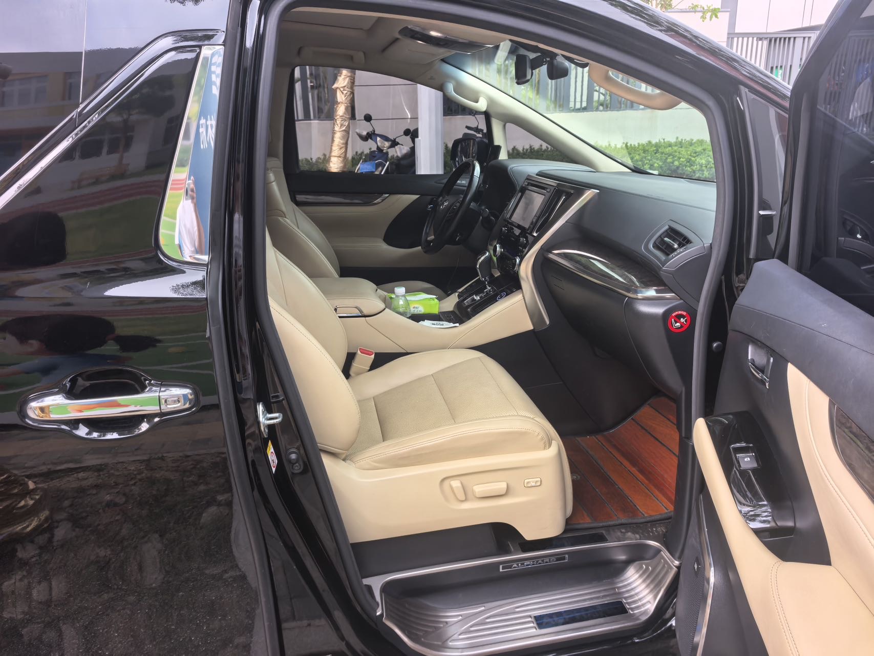 Toyota Alphard (Import) 2018 Alphard 3.5 Premium (Facelift)