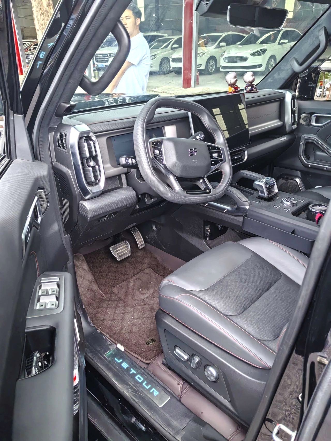 JETOUR 2023 Traveler 2.0T 4WD Conquest