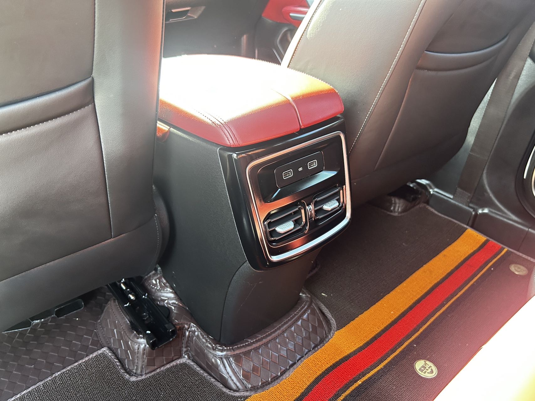 JETOUR 2023 X70 PLUS 1.5T Yongzhe PLUS 5-Seater