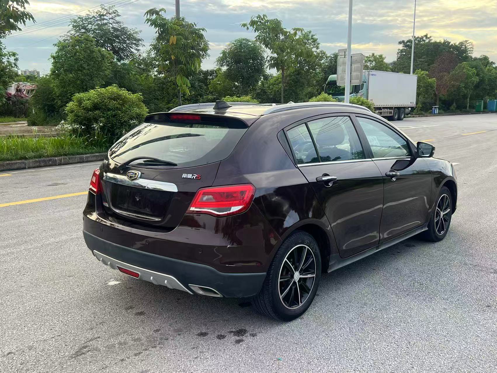 Geely 2016 Emgrand RS Hatchback 1.3T CVT Xiangshang Edition