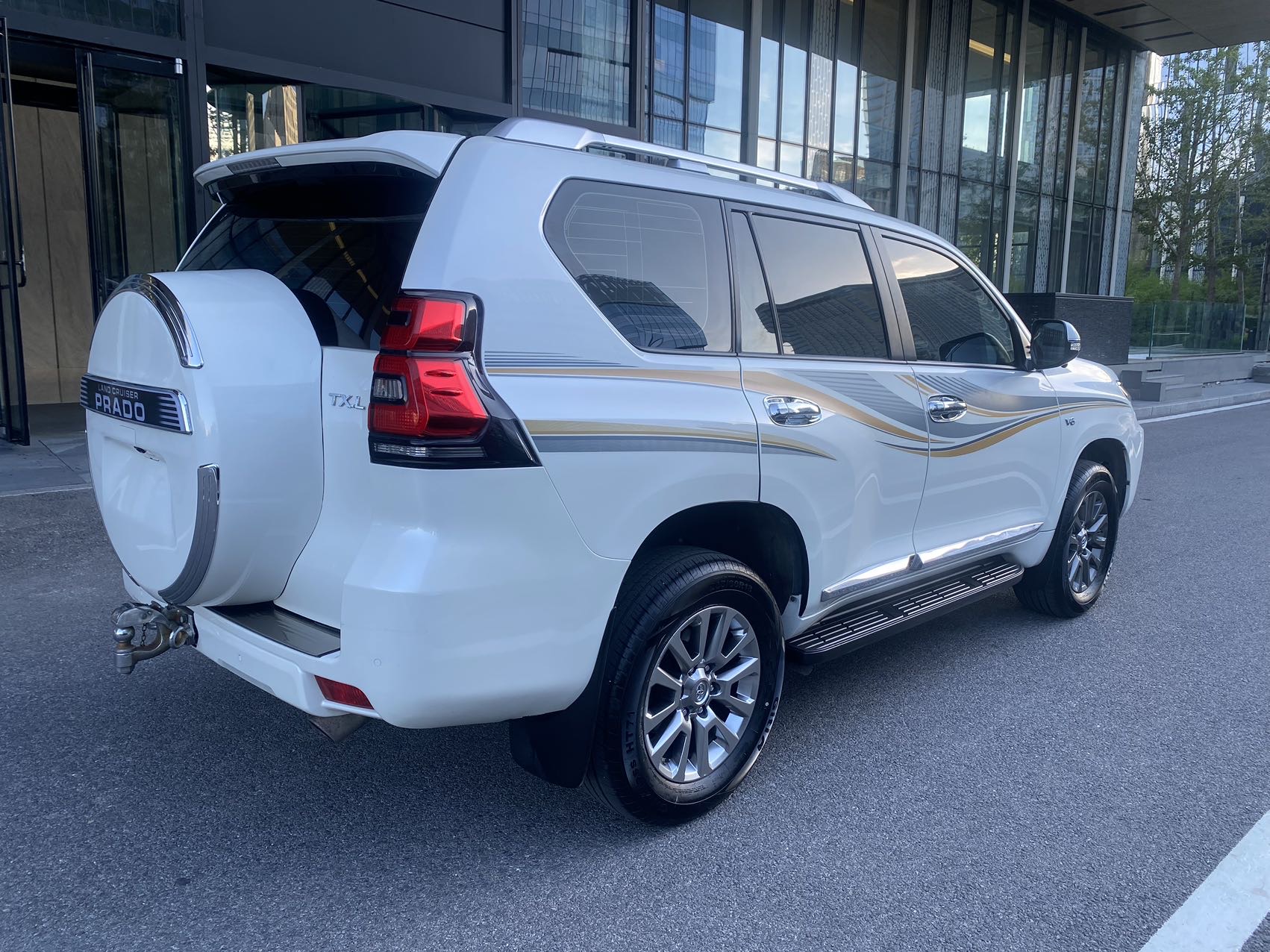 丰田 普拉多(进口) 2019款 普拉多 4.0 VXR 中东版