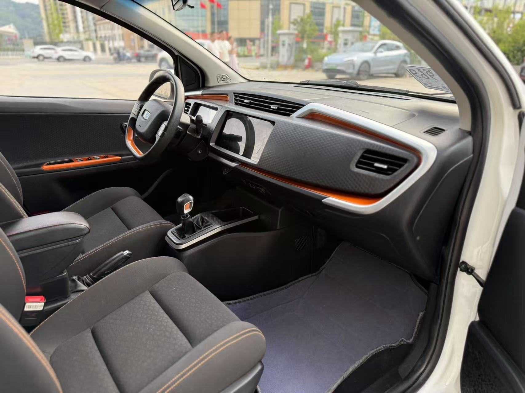 Geely 2017 Vision X1 1.3 Crazy Edition