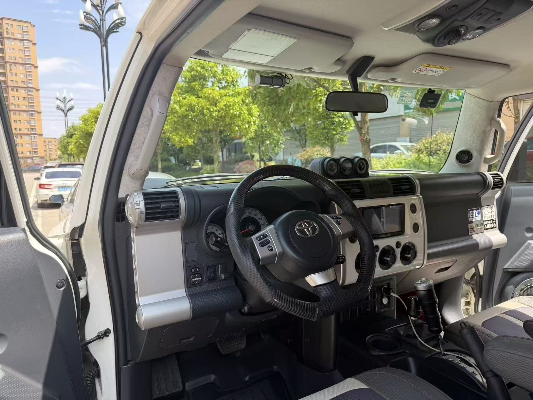 Toyota FJ Cruiser (Import) 2017 FJ Cruiser 4.0 Middle East Version