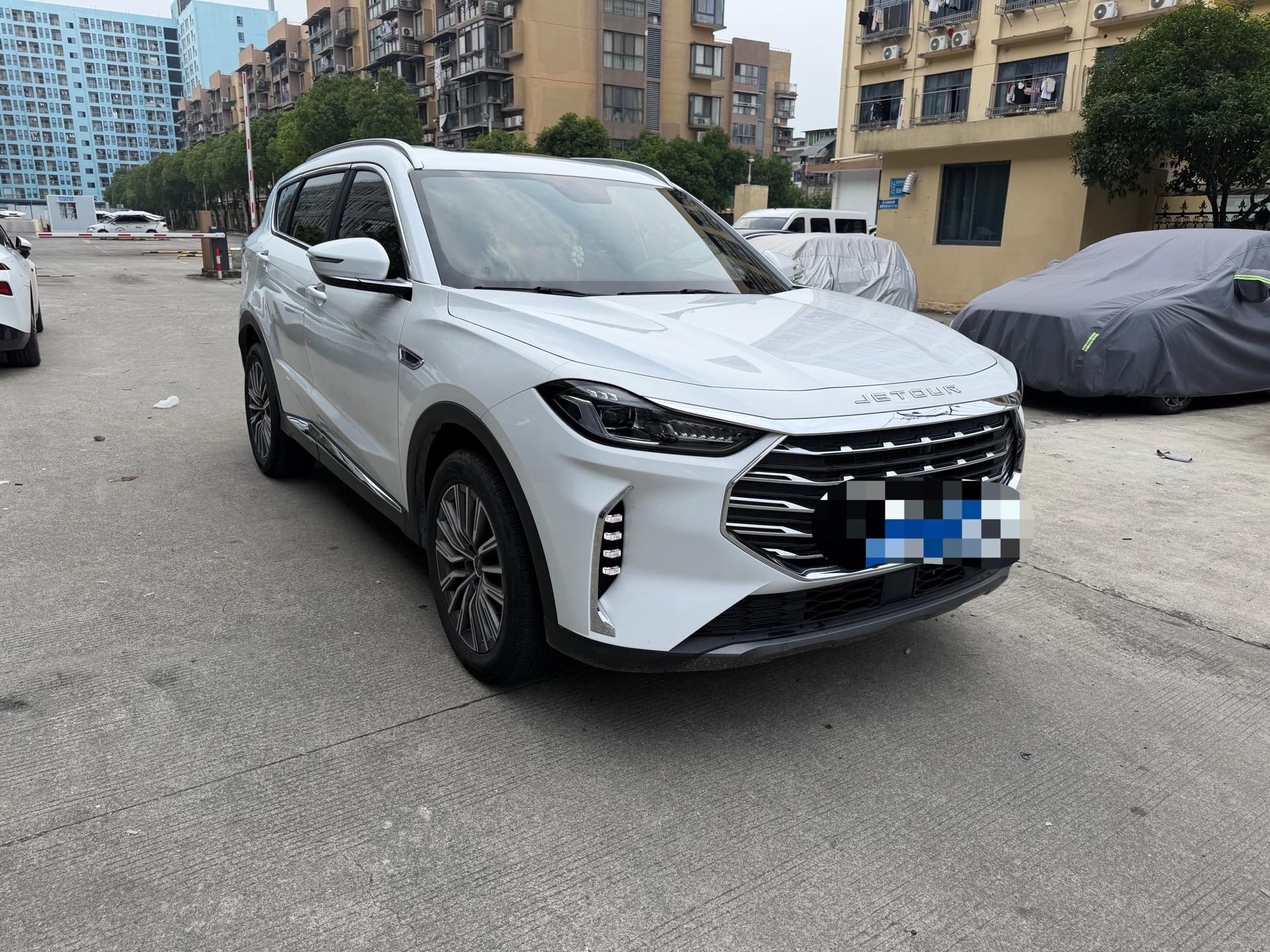 JETOUR 2023 X70 PLUS 1.5T Ziqiang PRO 5-Seater