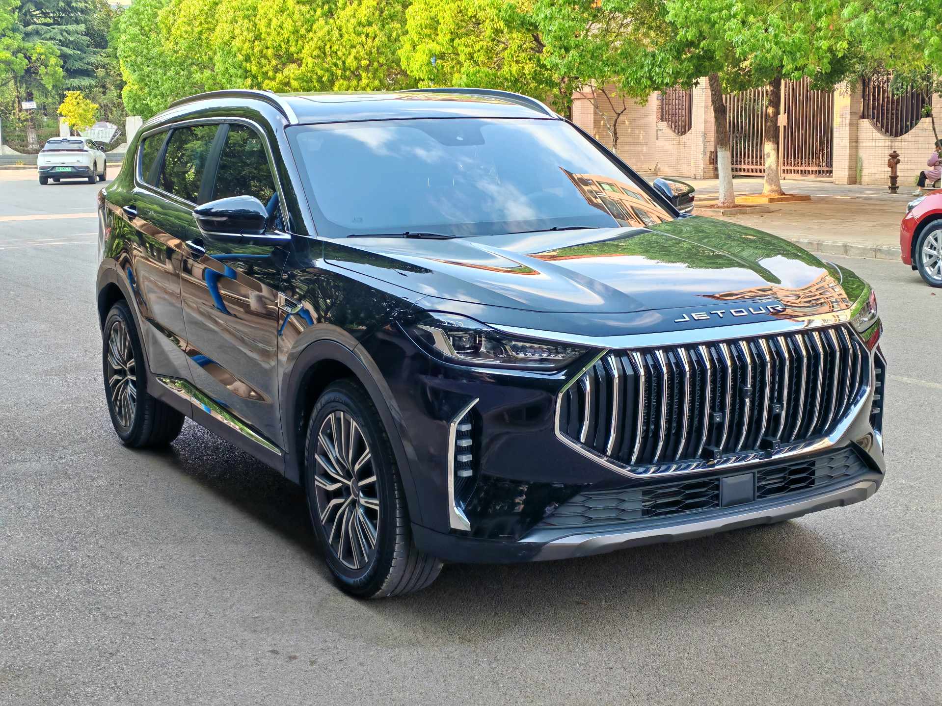 JETOUR 2025 X70 PLUS 1.5T Champion Edition MAX+ 7-Seater