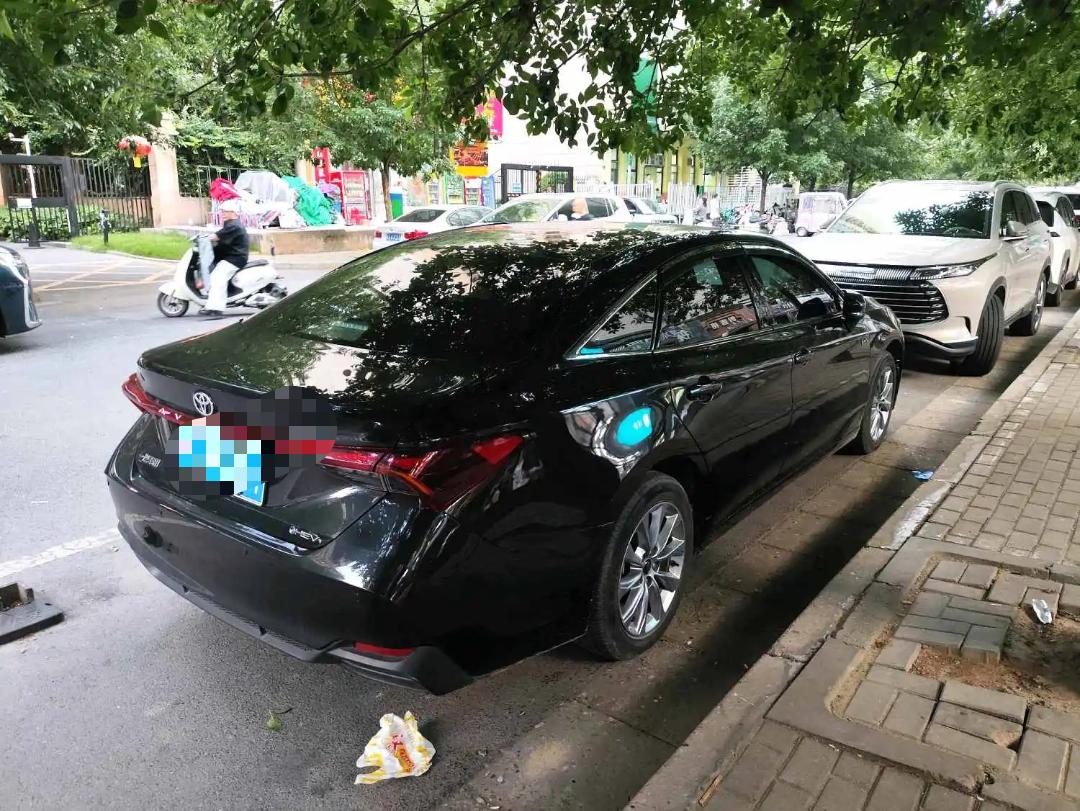 Toyota 2024 Avalon Hybrid 2.0 CVT Zhixuan Edition