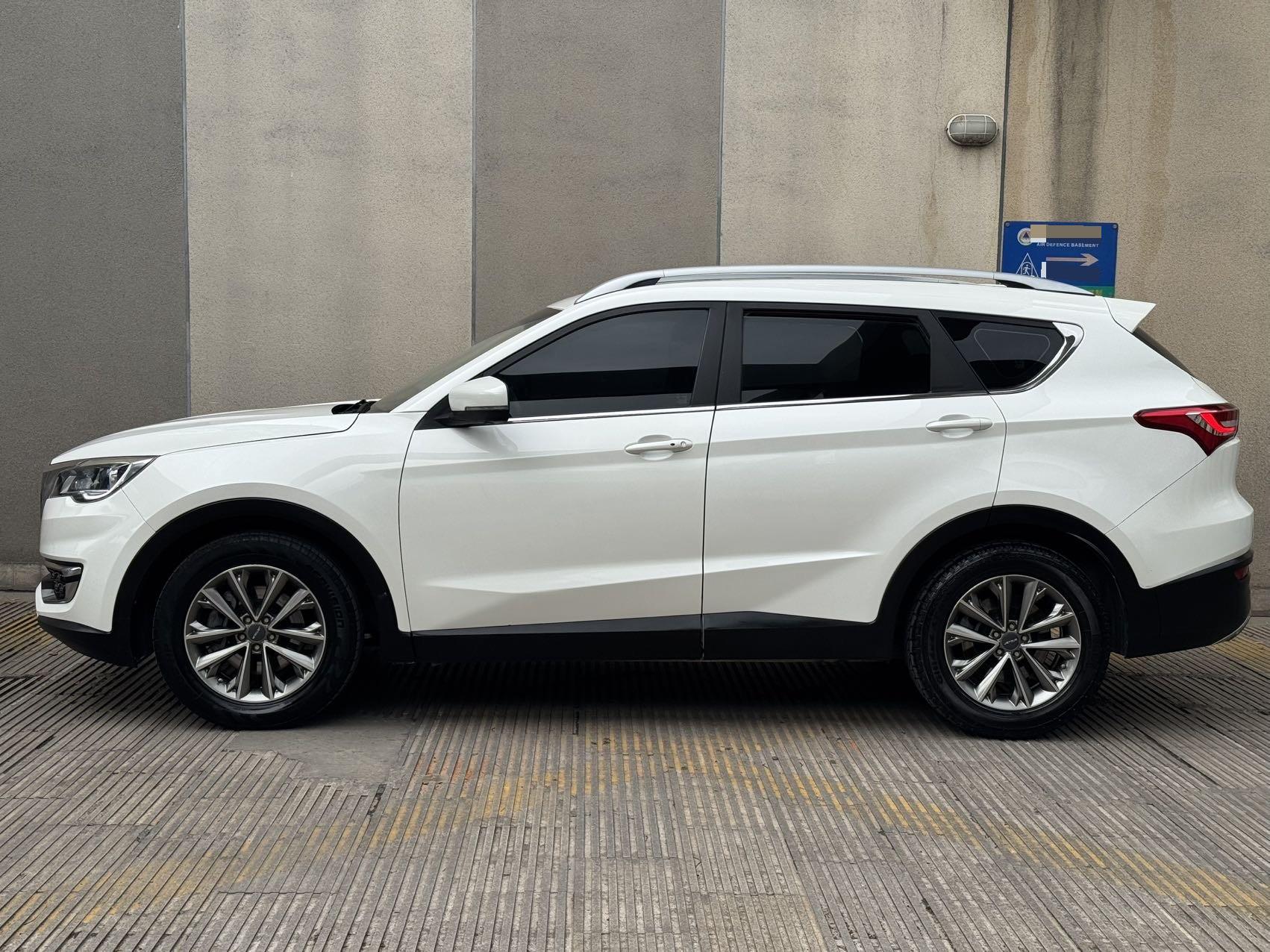 捷途 2018款 X70 1.5T 尊行版6座