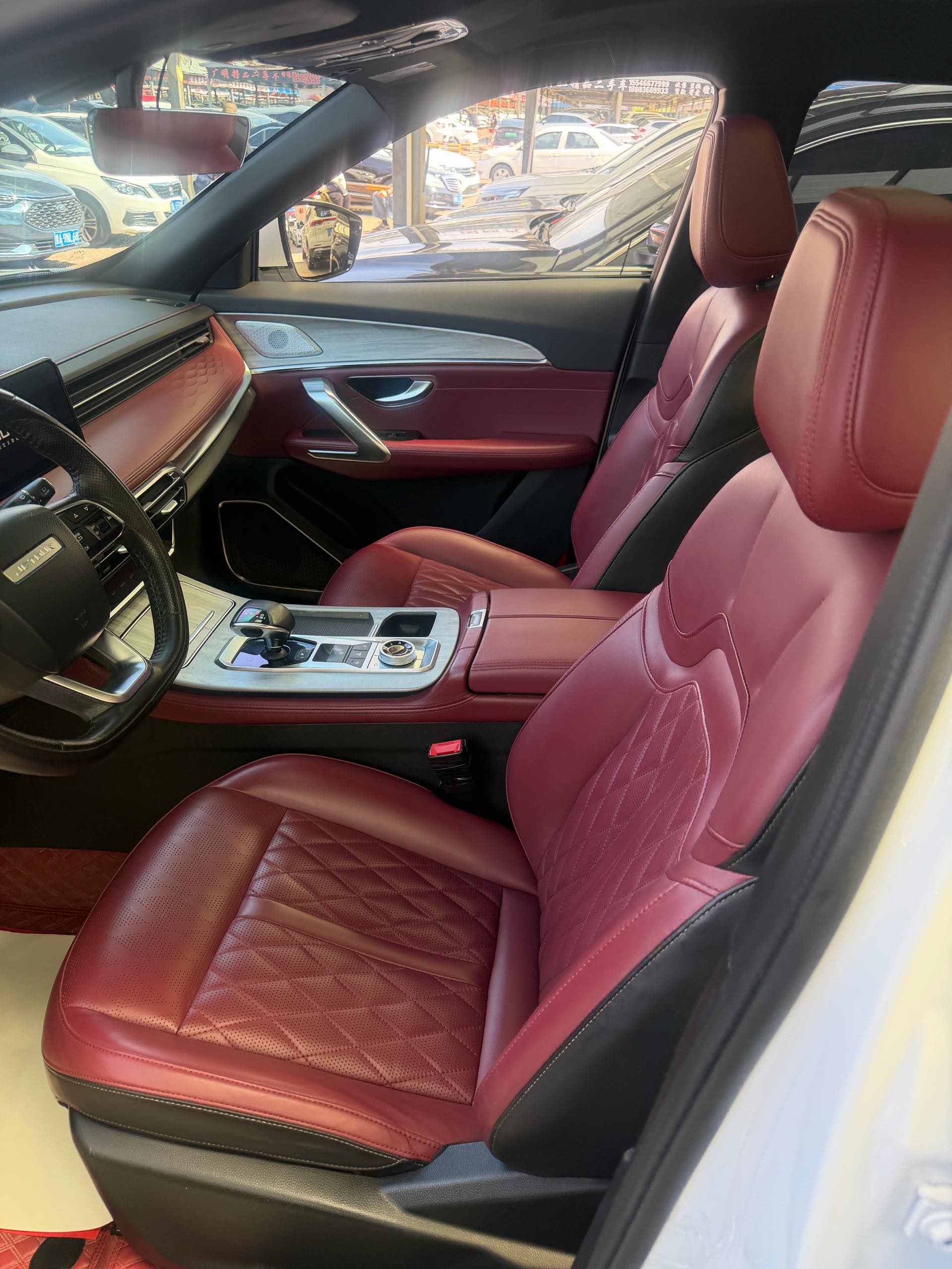 JETOUR 2023 X70 PLUS 1.5T Yongzhe PLUS 7-Seater