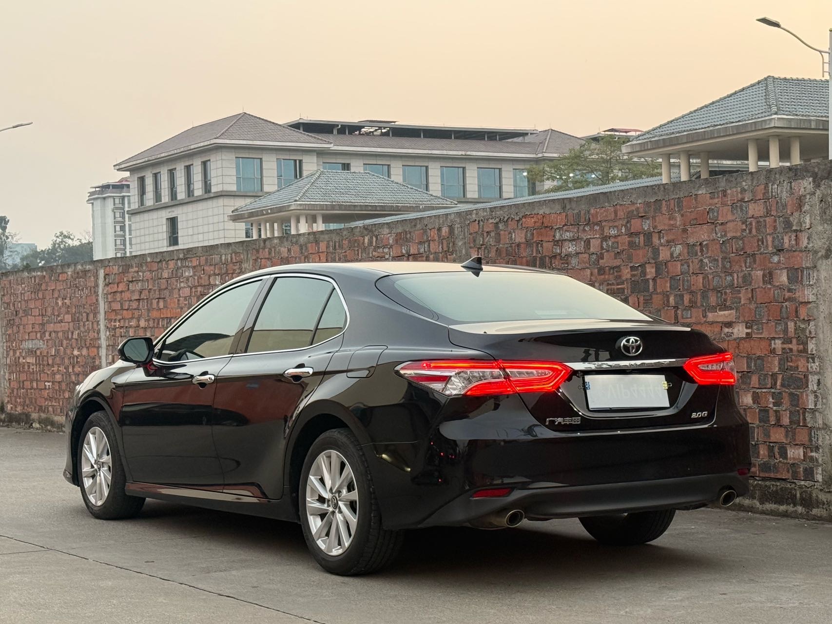 Toyota 2021 Camry 2.0G CVT Luxury Edition