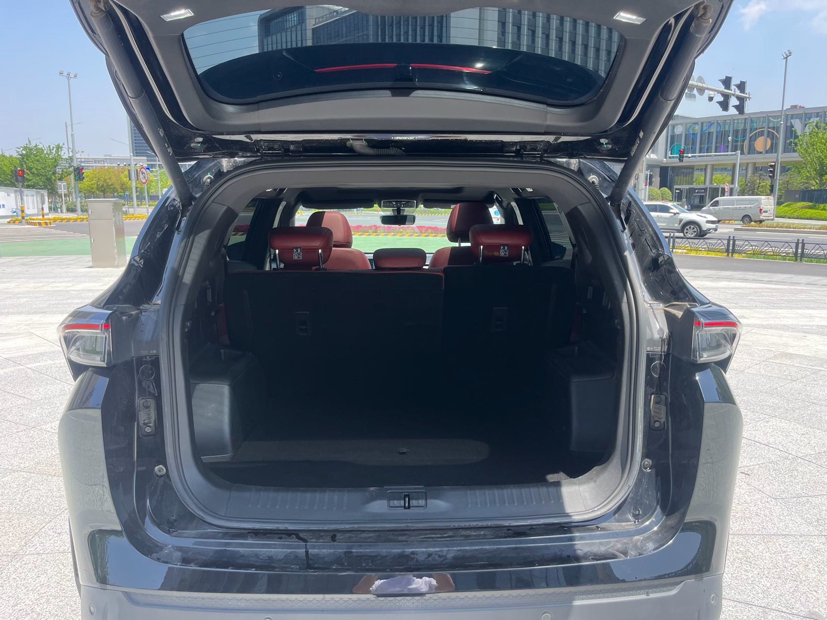 JETOUR 2025 X70 PLUS 1.5T Luxury Surge Edition 5-Seater