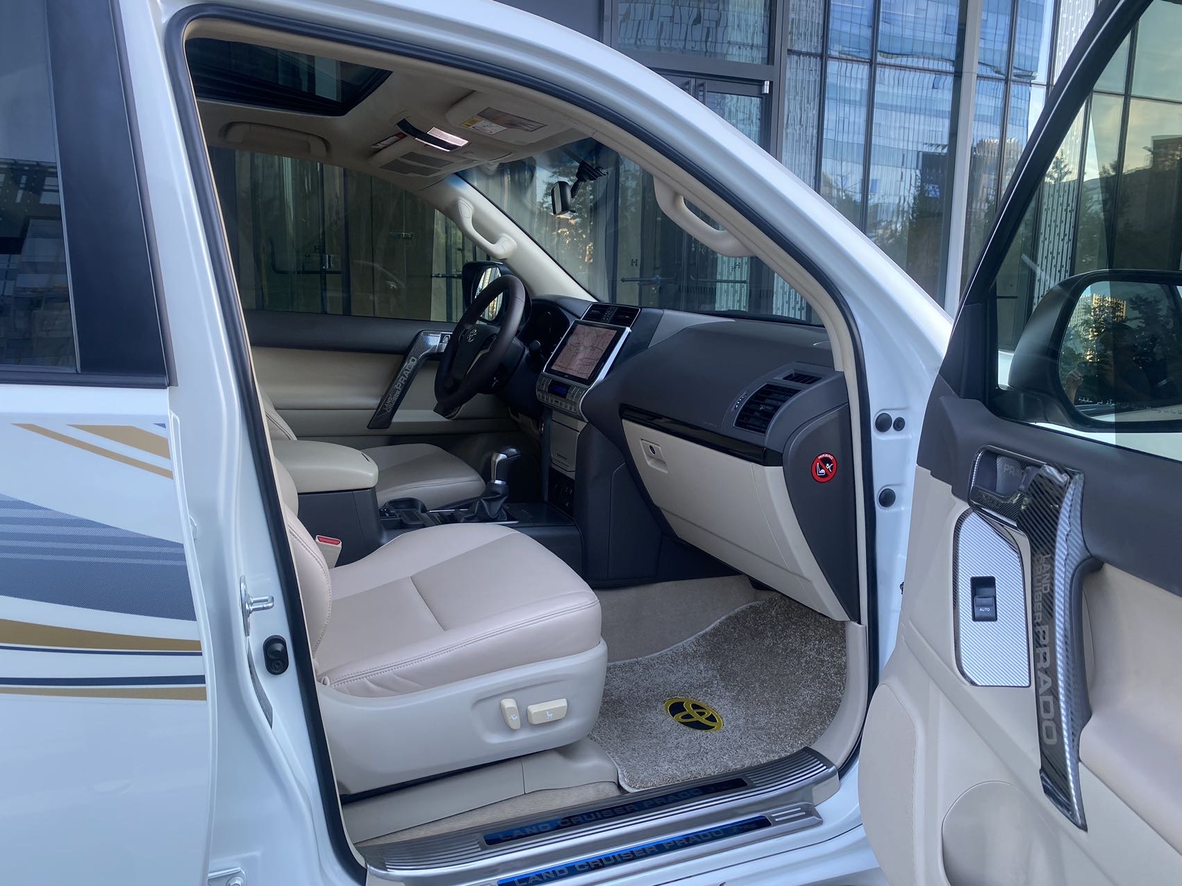 丰田 普拉多(进口) 2019款 普拉多 4.0 VXR 中东版