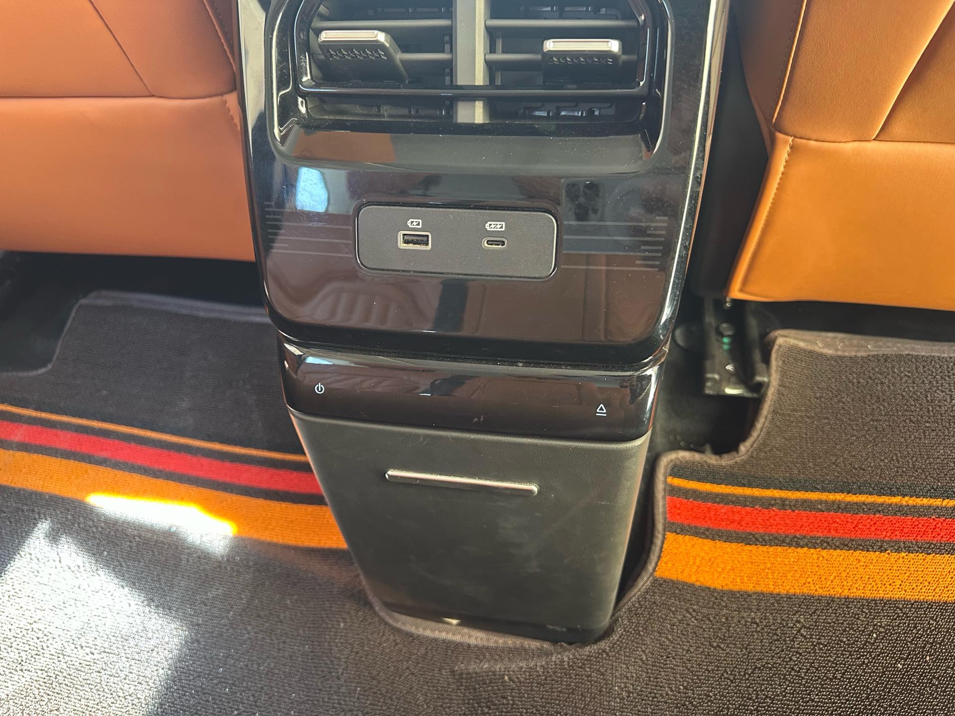 JETOUR 2024 Shanhai L7 1.5T 120km ULTRA 7-Seater