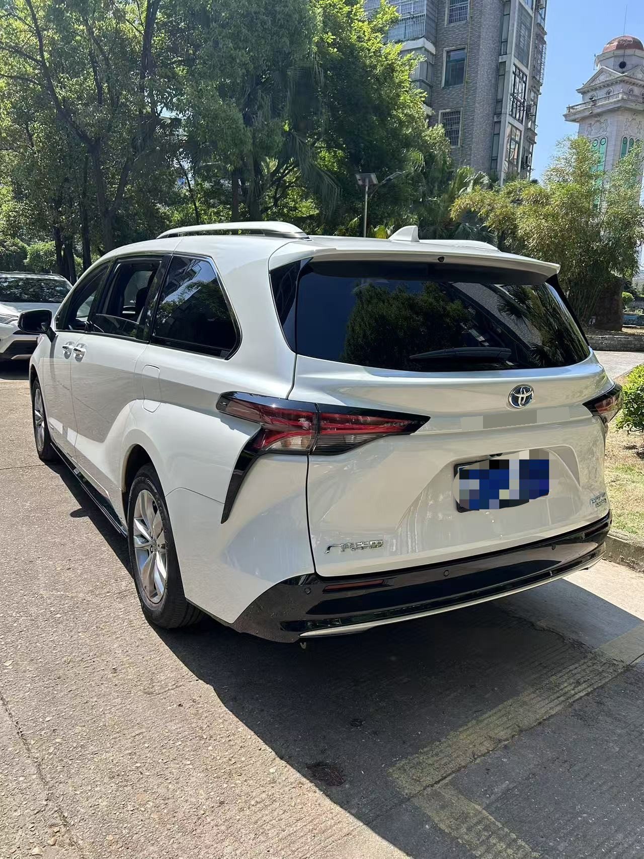 Toyota 2021 Sienna 2.5 CVT Platinum