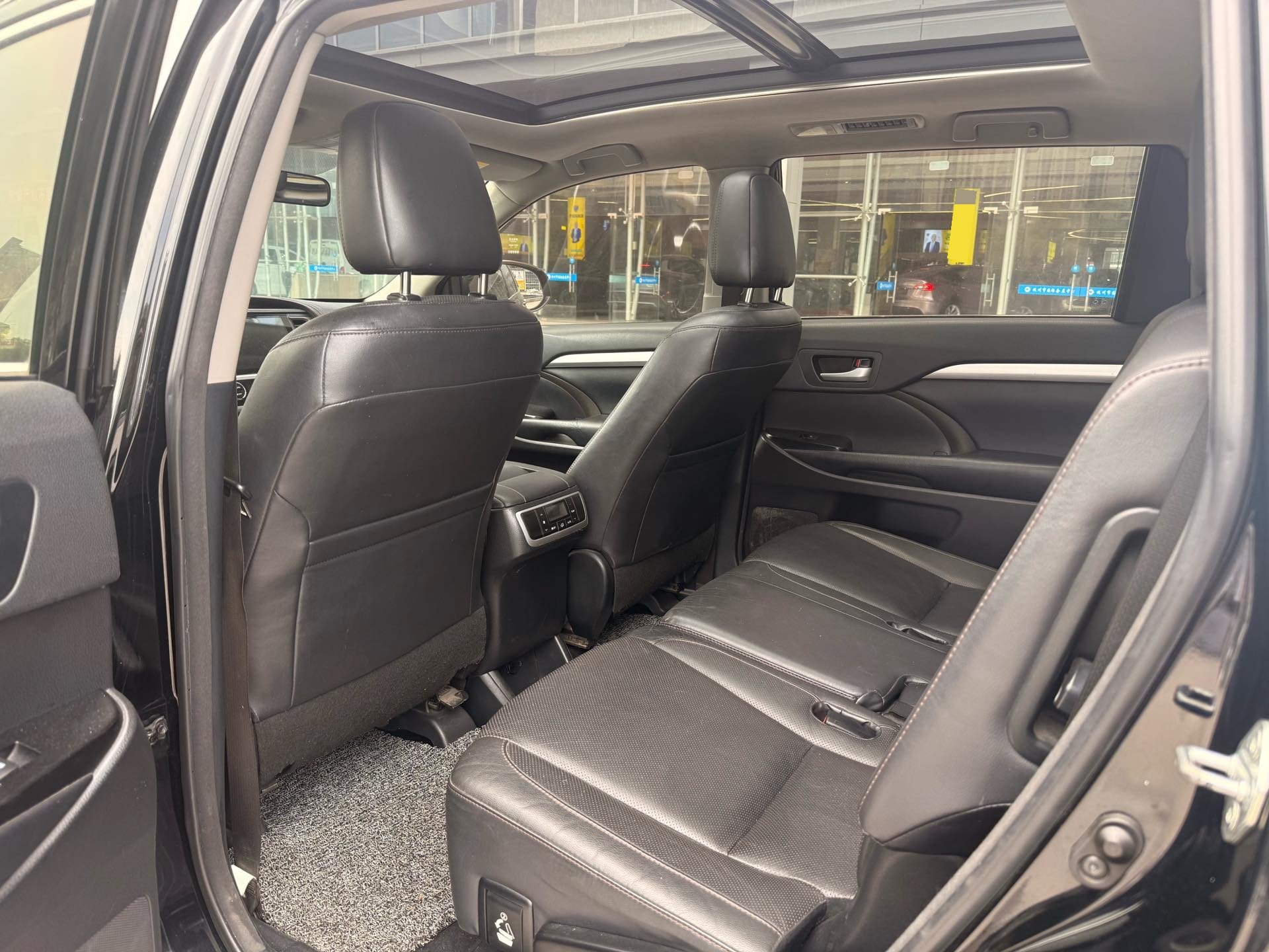 Toyota 2017 Highlander 2.0T 4WD Luxury 7-Seater