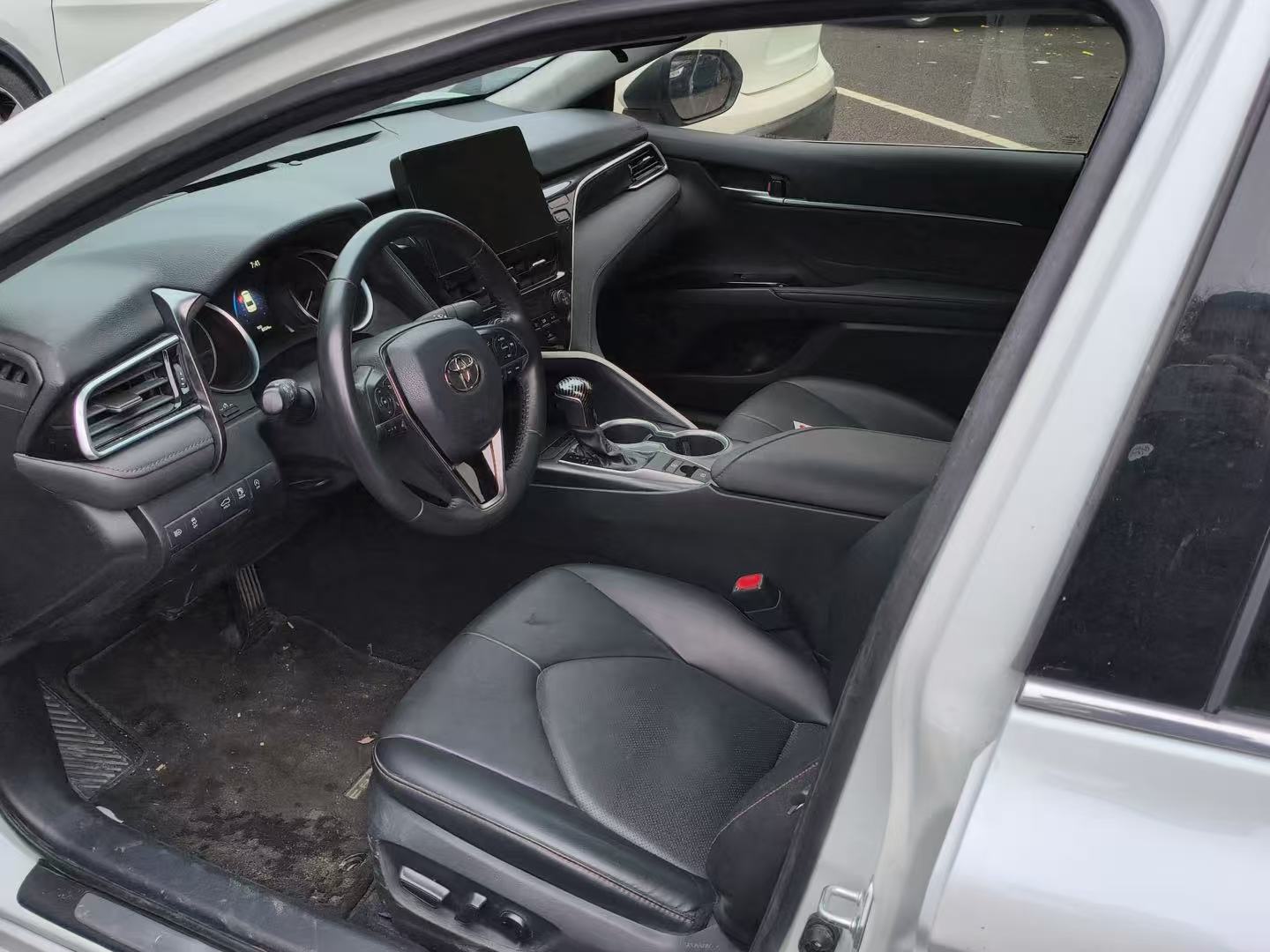 Toyota 2021 Camry 2.0G CVT Luxury Edition