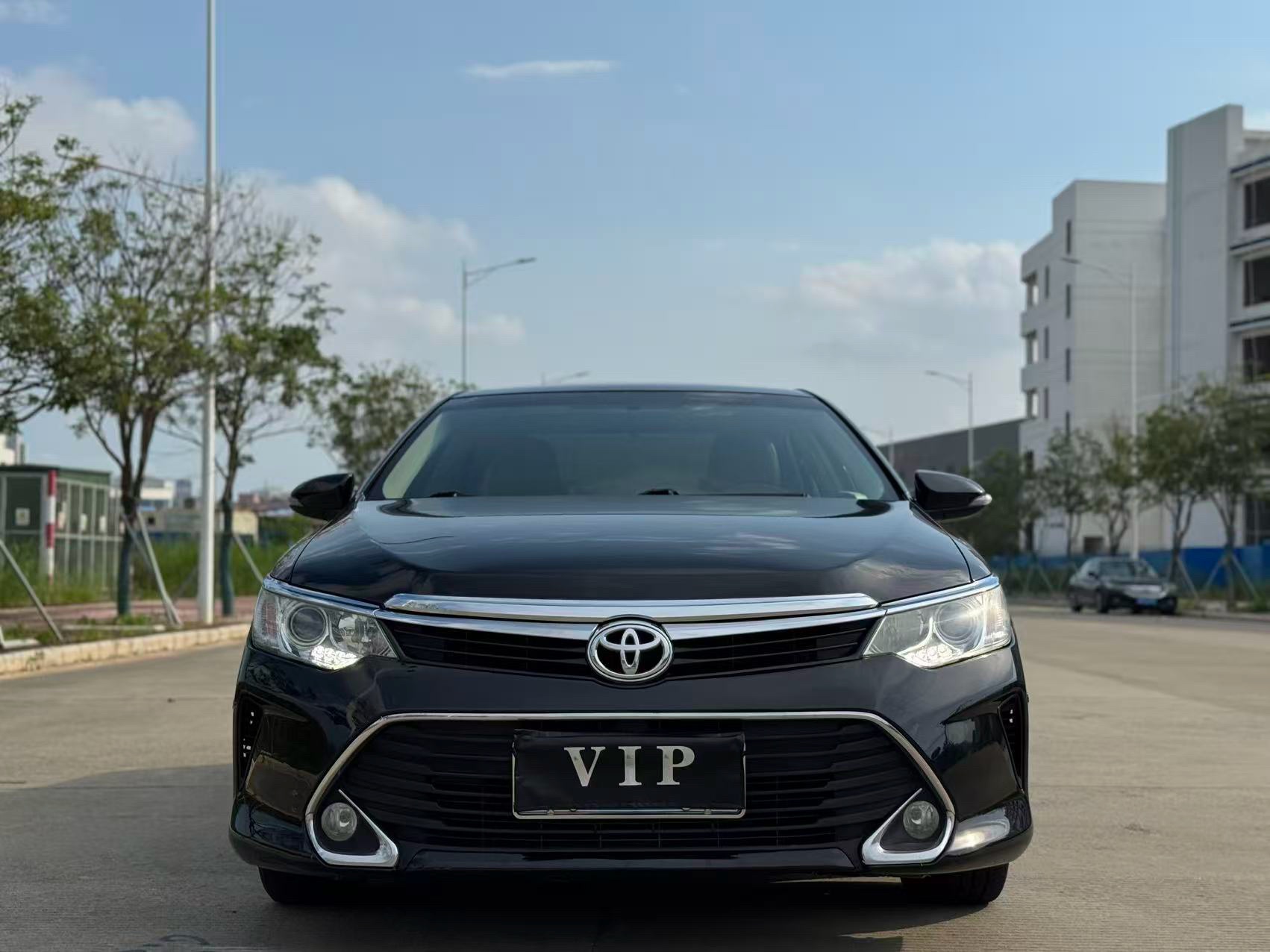 Toyota 2015 Camry 2.0G D-4S Leading Edition