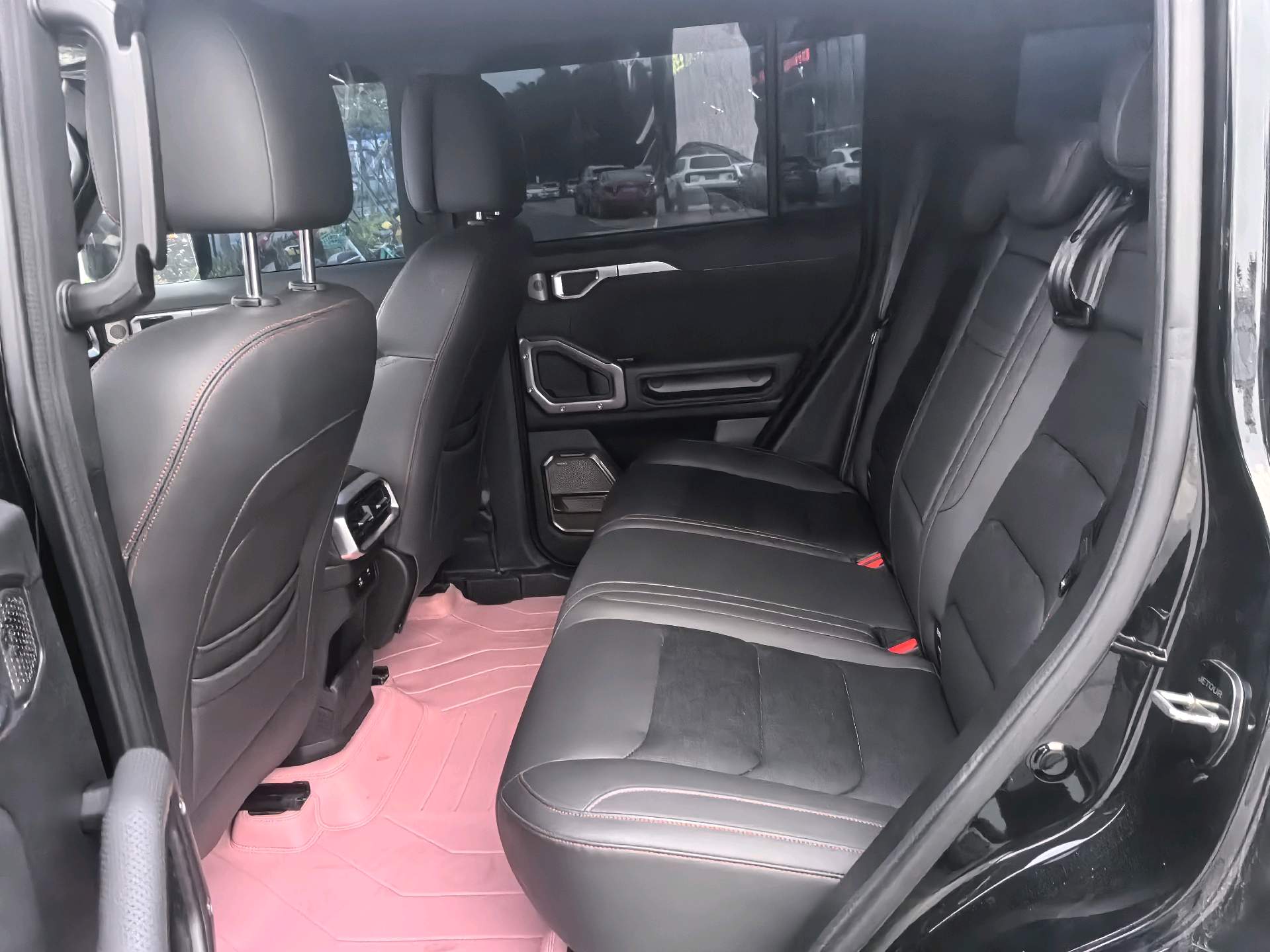JETOUR 2023 Traveler 2.0T 4WD Cross PRO+