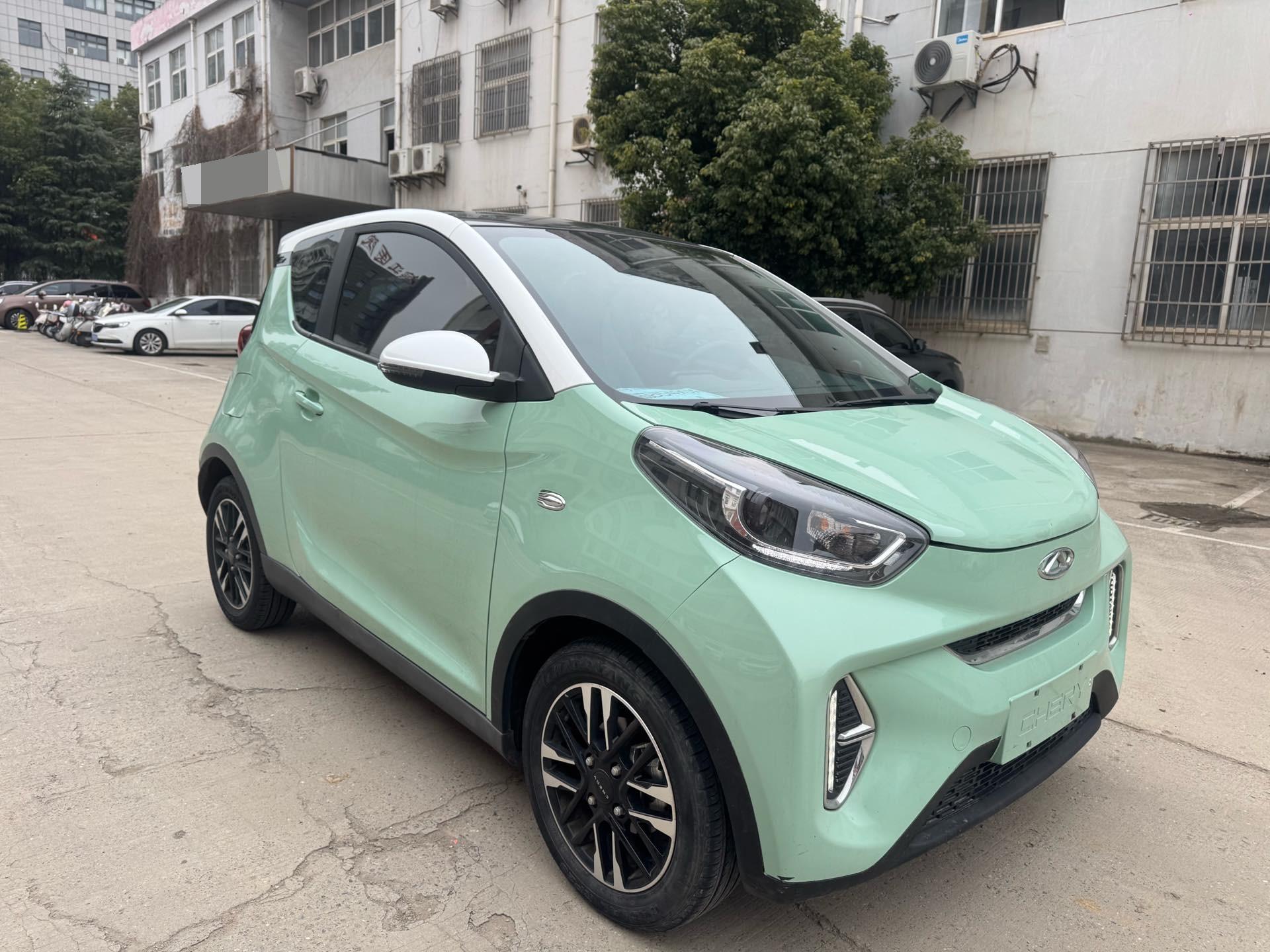 奇瑞 2022款 eQ1 甜粉款 半糖版 磷酸铁锂 30kW 301km(改款)
