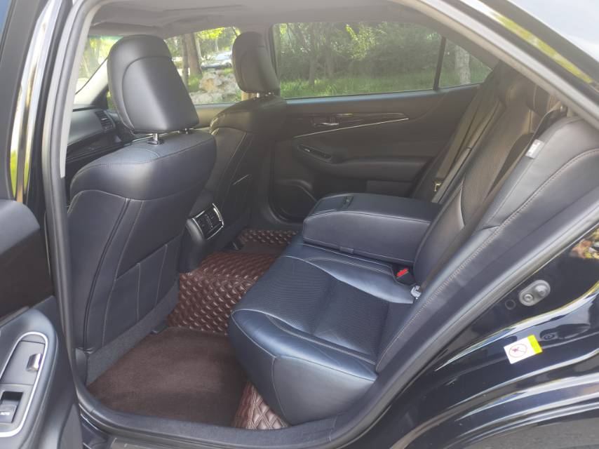 Toyota 2017 Crown 2.0T Sport