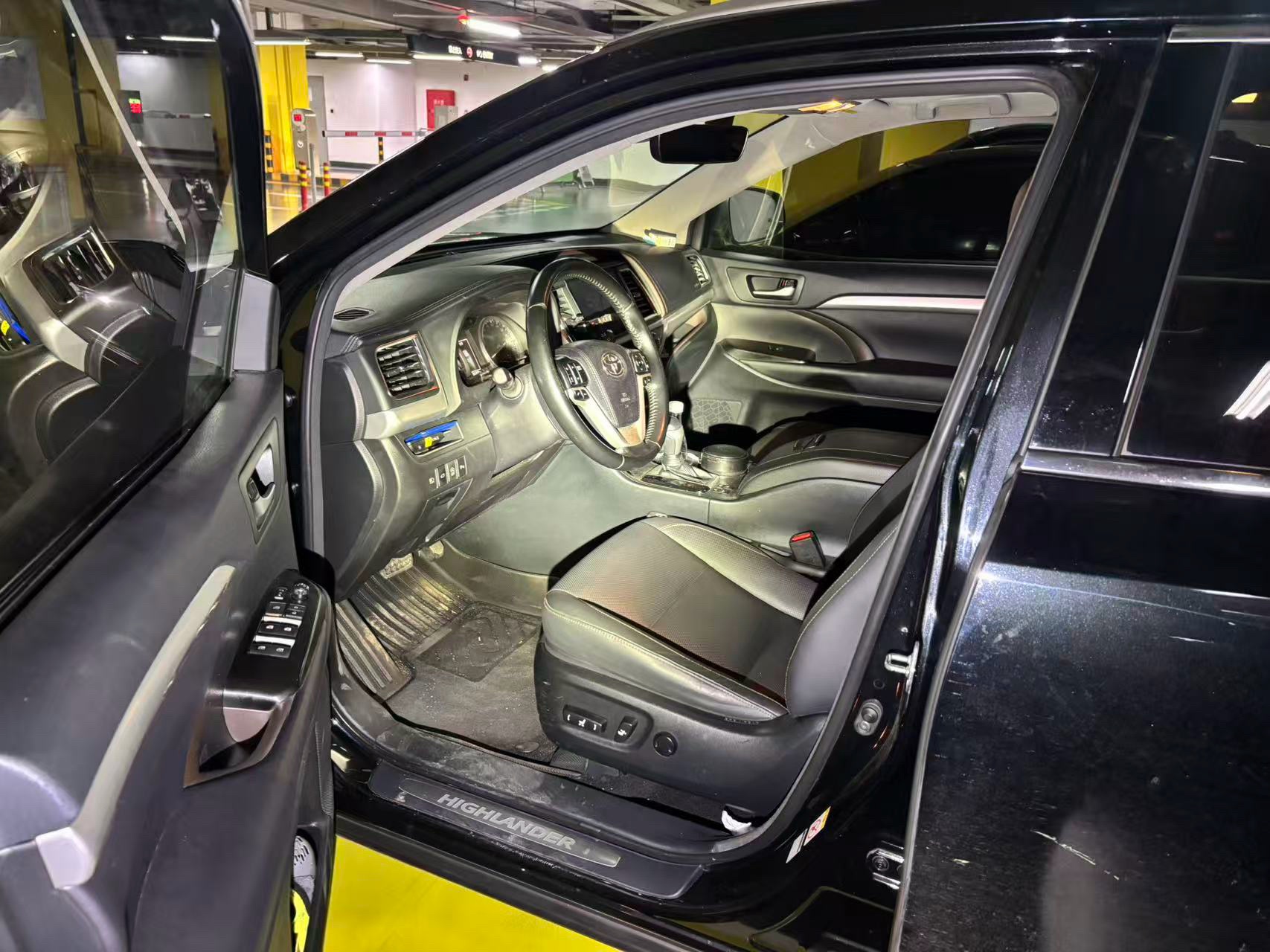 Toyota 2018 Highlander 2.0T 4WD Premium 7-Seater