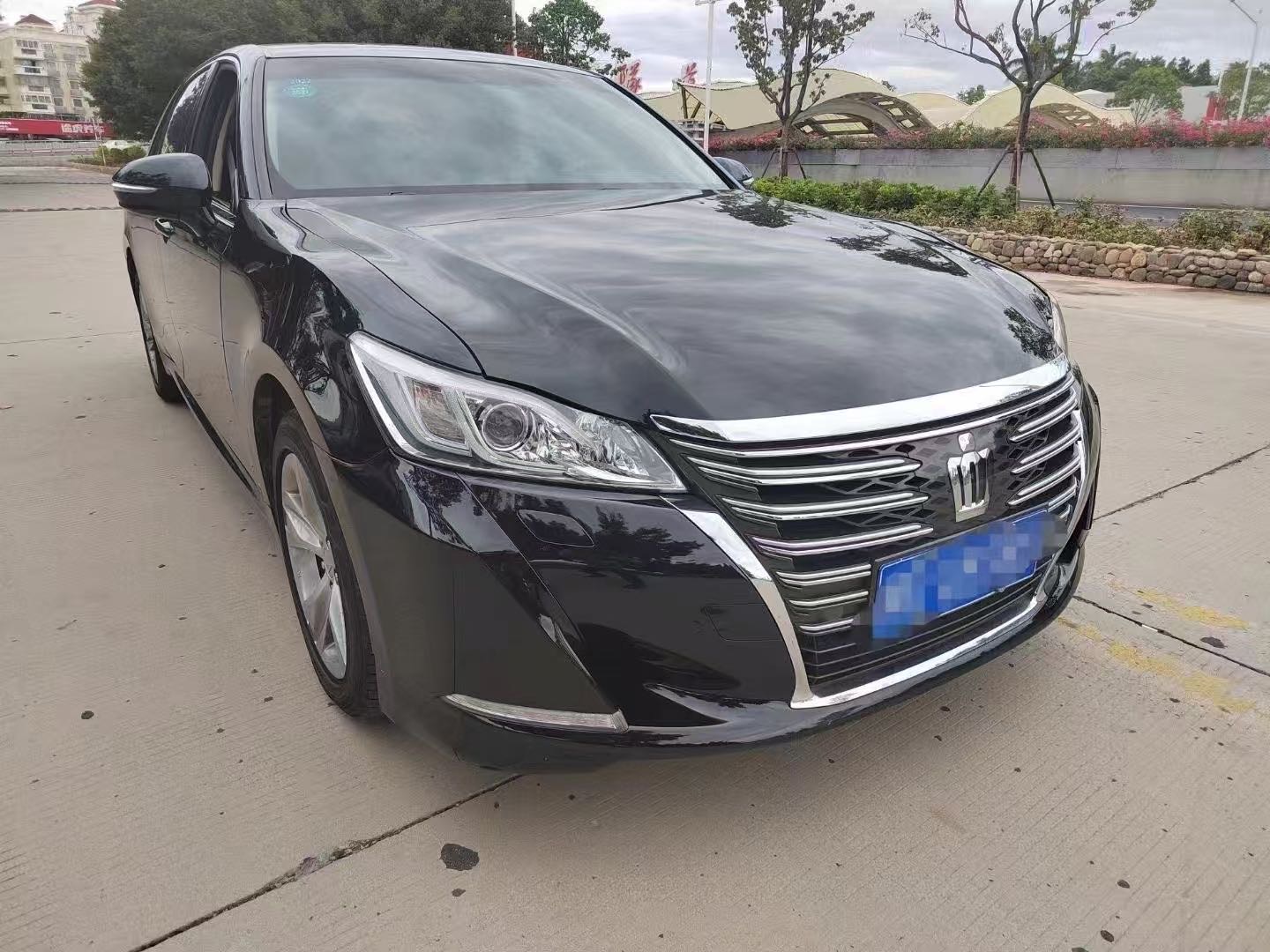 Toyota 2015 Crown 2.0T Fashion Edition