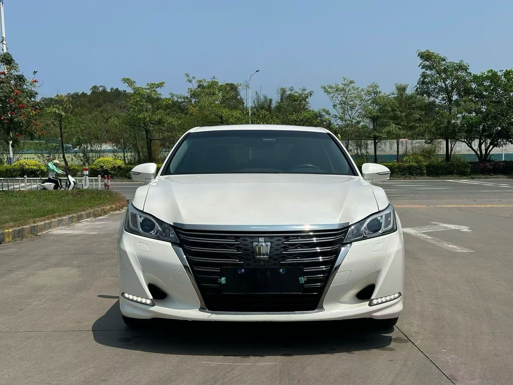Toyota 2018 Crown 2.0T Sport
