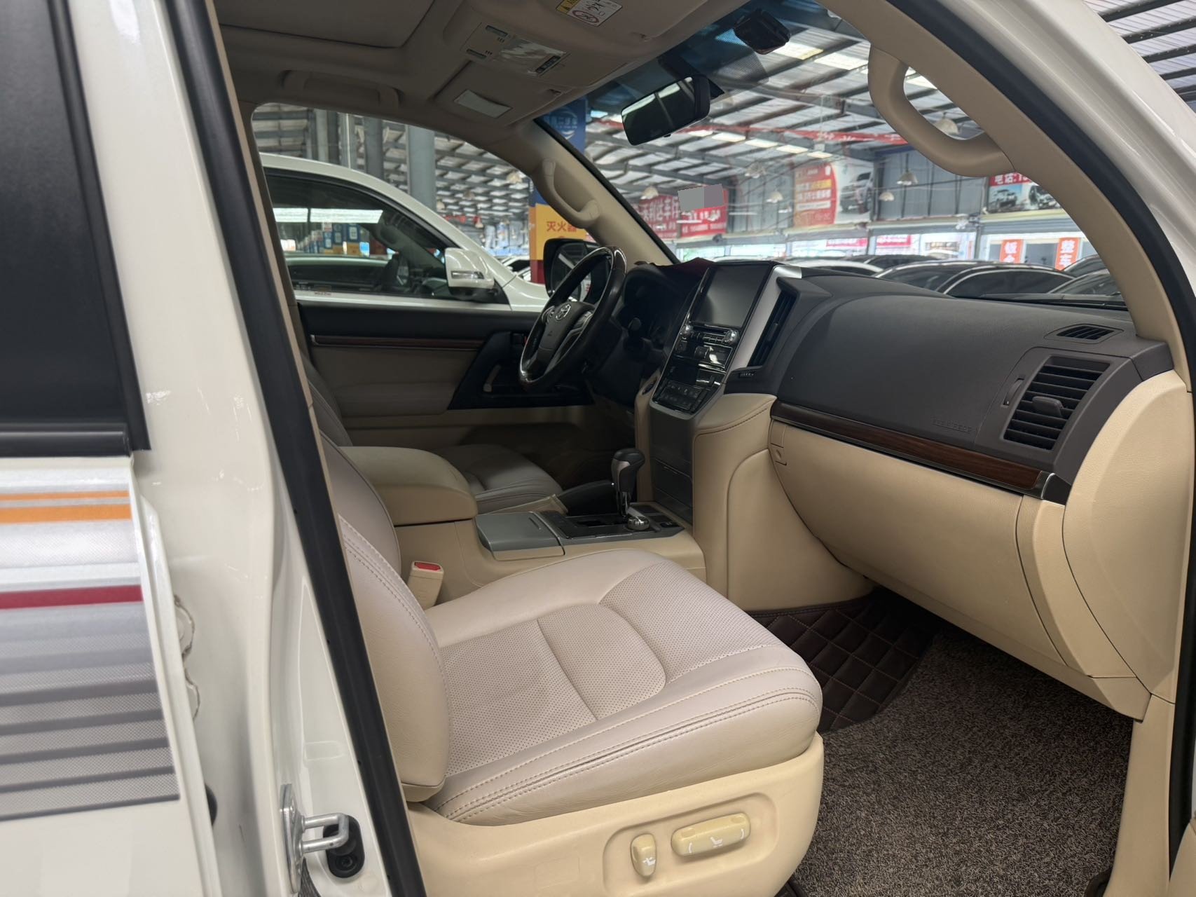 Toyota FJ Cruiser (Import) 2017 FJ Cruiser 4.0 Middle East Version