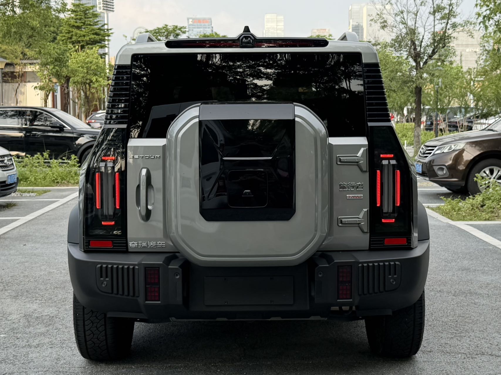 JETOUR 2023 Traveler 2.0T 4WD Cross PRO