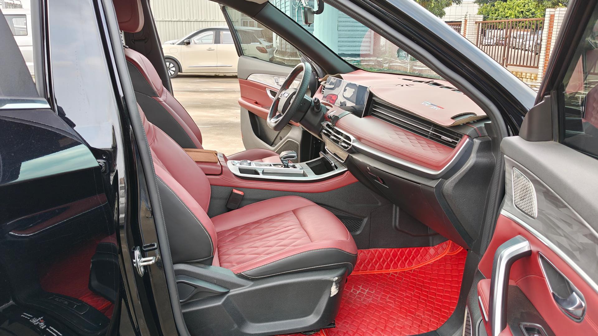 JETOUR 2023 X70 PLUS 1.5T Yongzhe PLUS 5-Seater