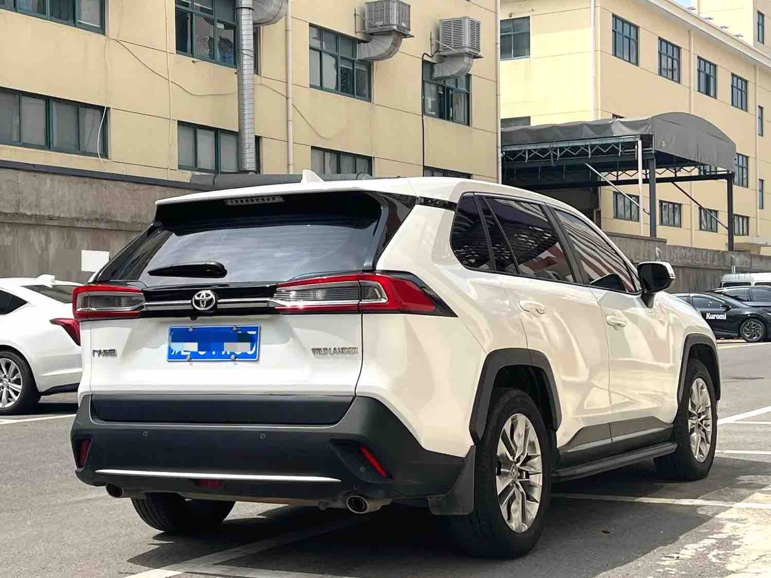 Toyota 2023 Wildlander 2.0 CVT 2WD Luxury PLUS